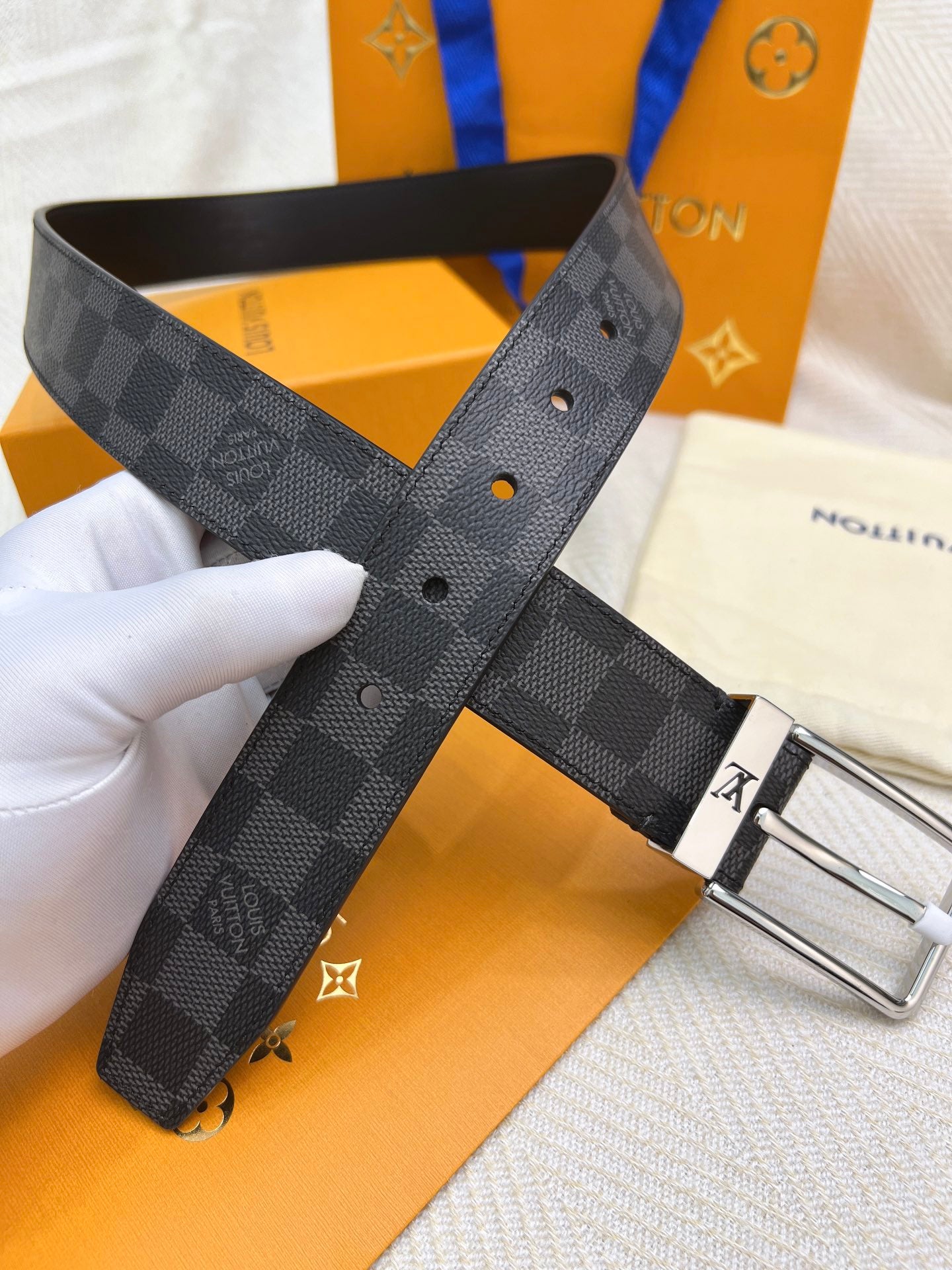 Belt-lv-26