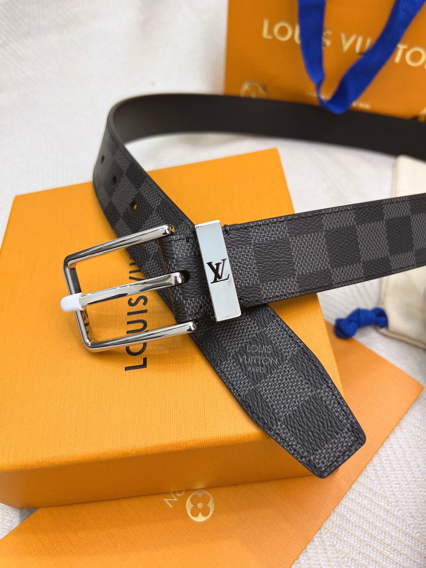 Belt-lv-26