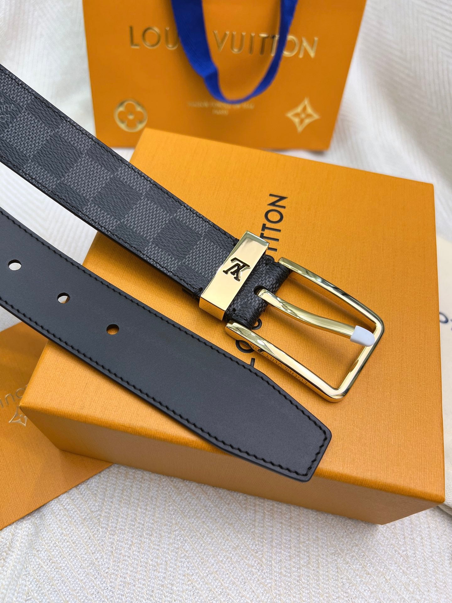 Belt-lv-26