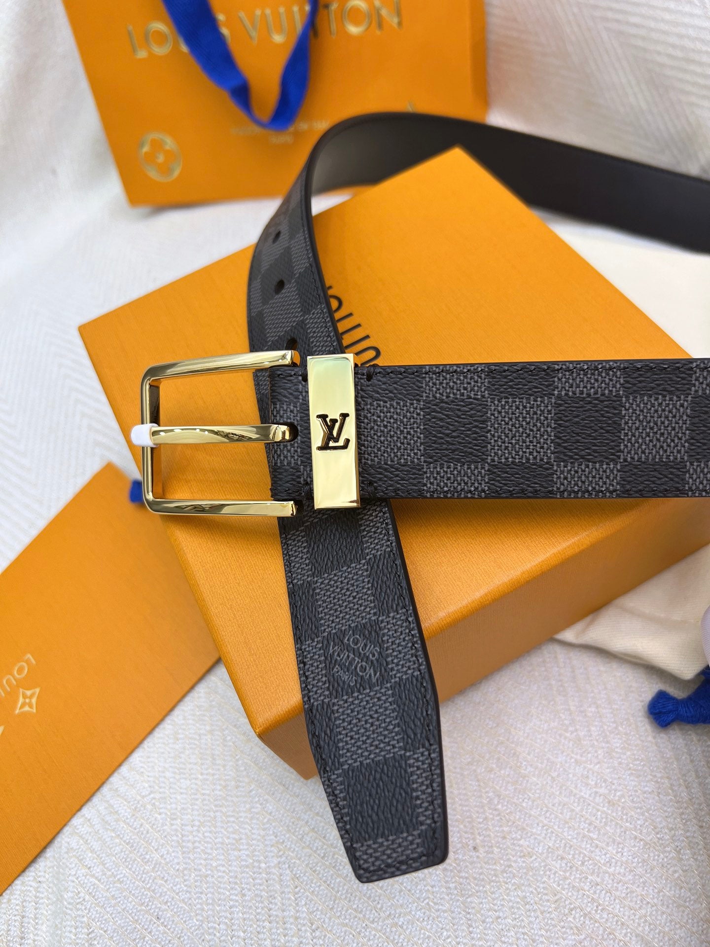 Belt-lv-26