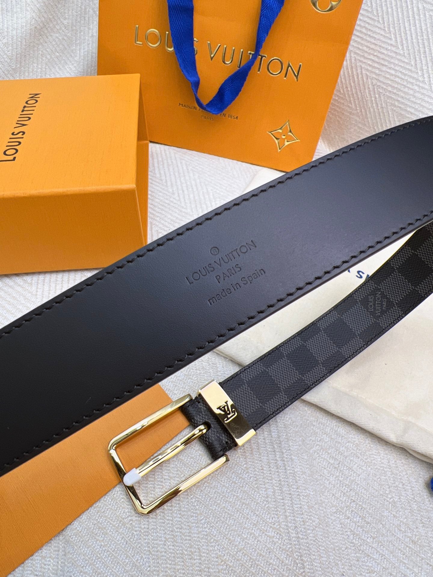 Belt-lv-26