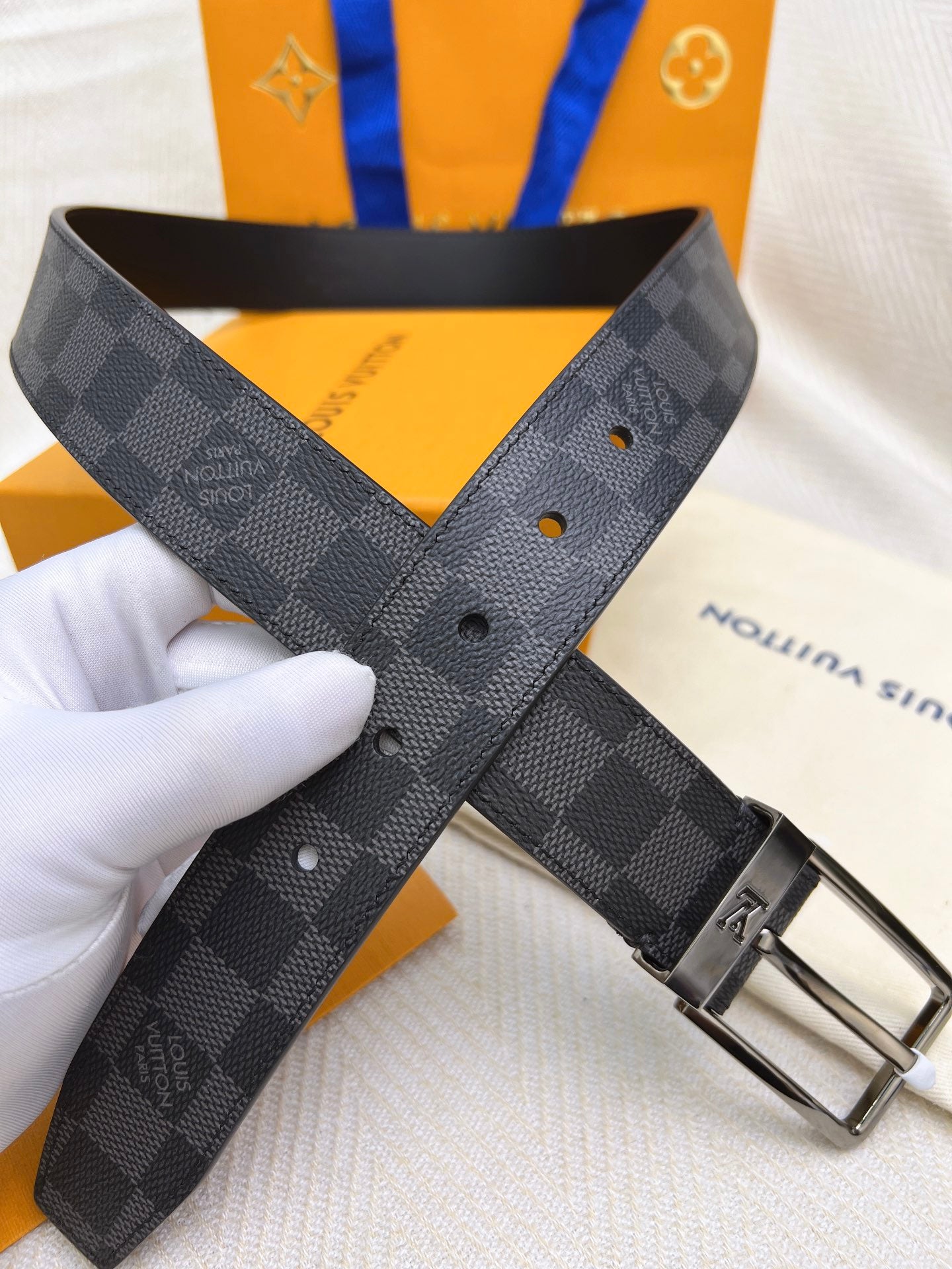 Belt-lv-26