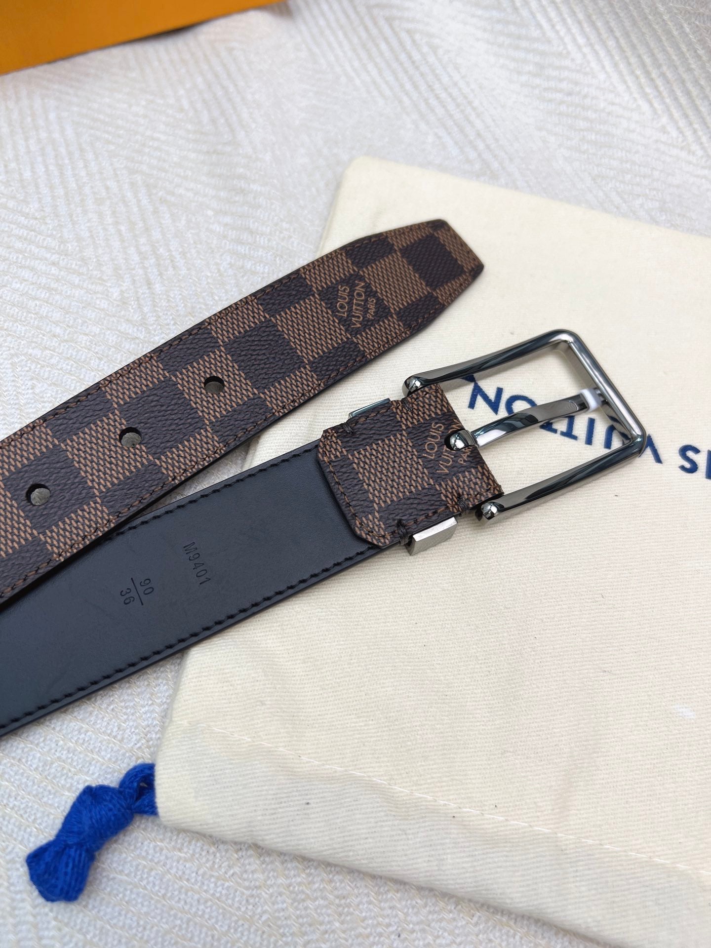 Belt-lv-26