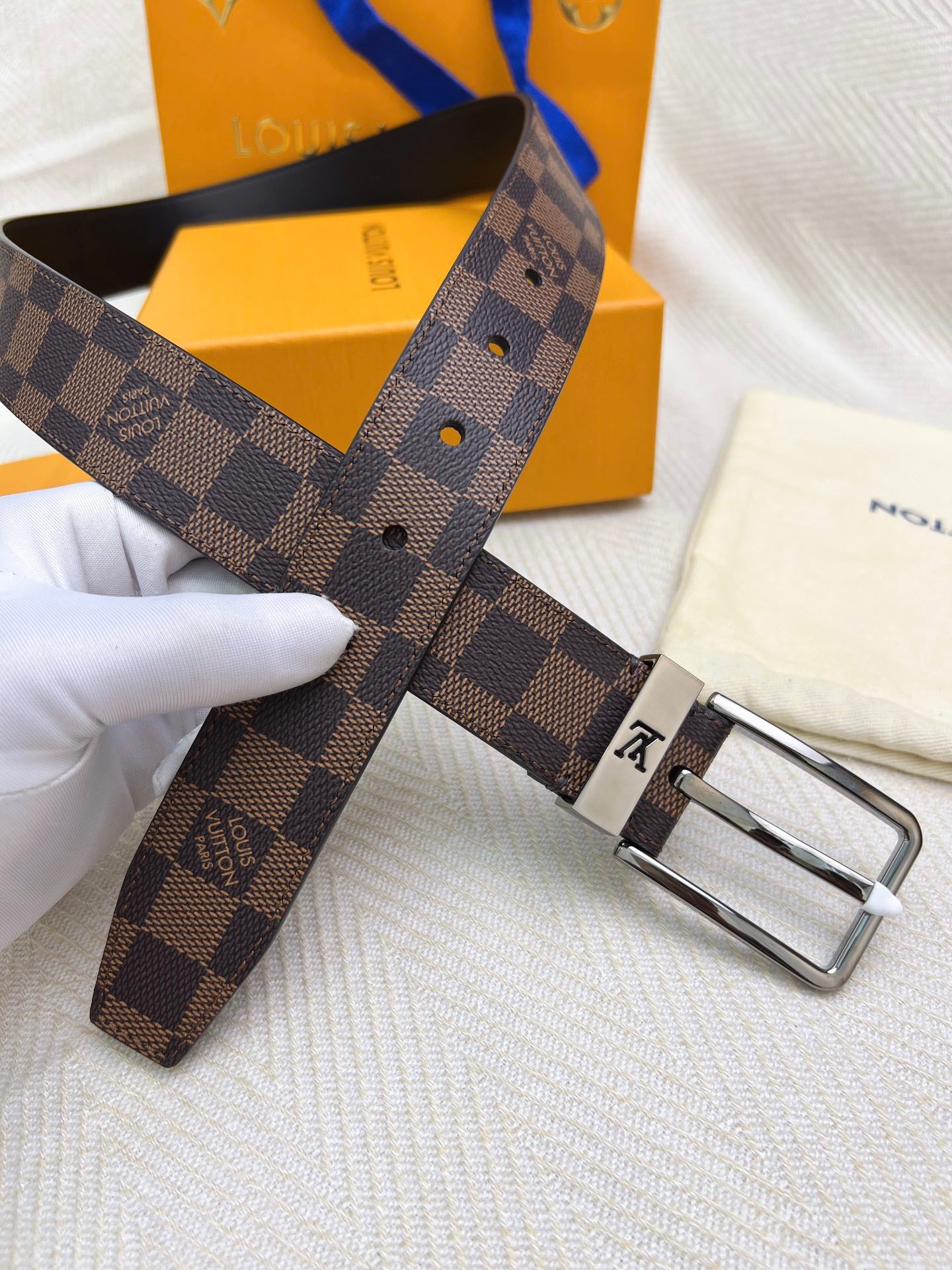 Belt-lv-26