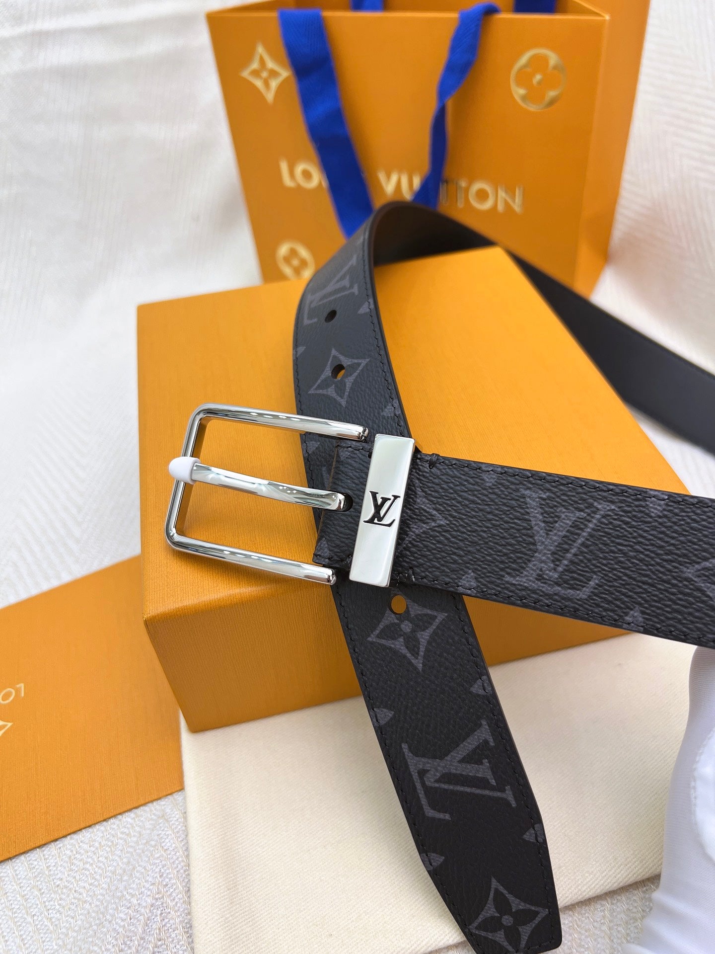 Belt-lv-26