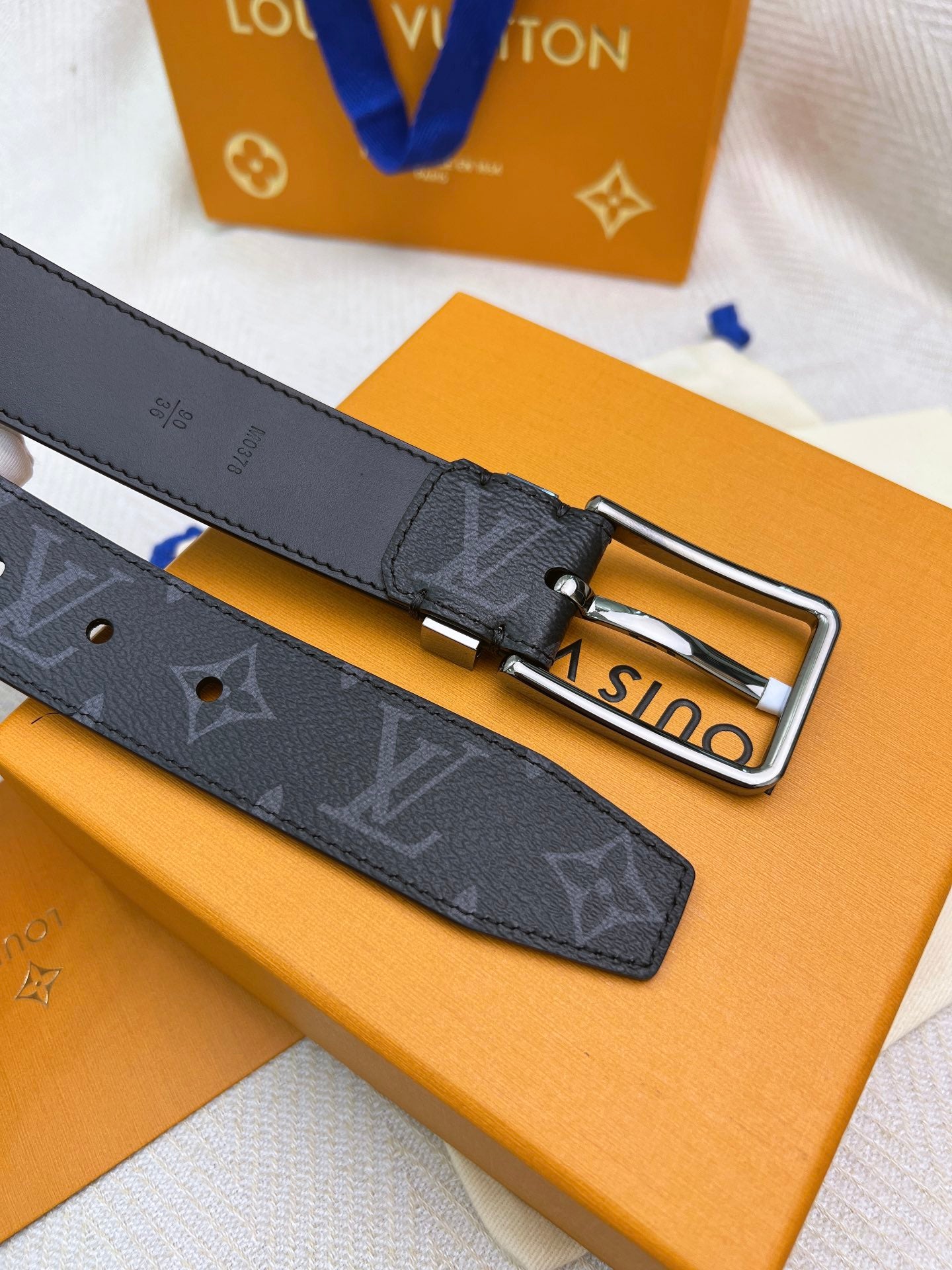 Belt-lv-26
