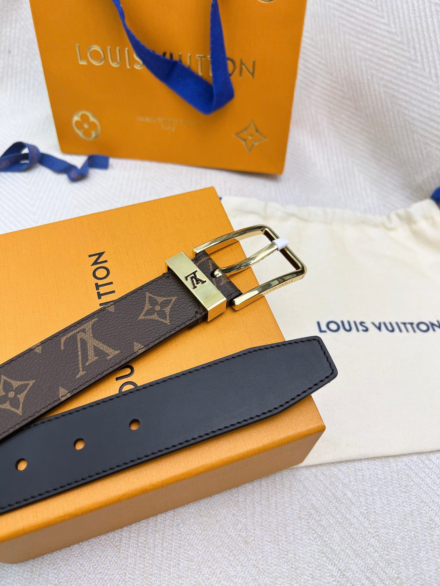 Belt-lv-26