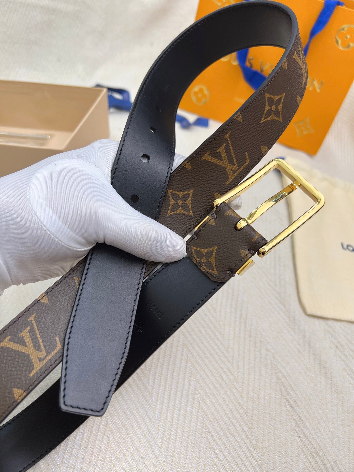 Belt-lv-26