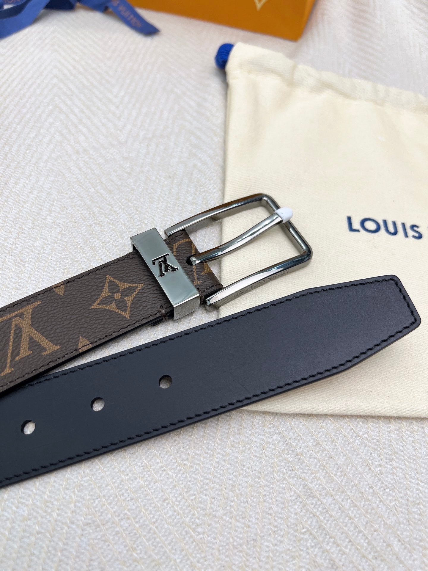 Belt-lv-26