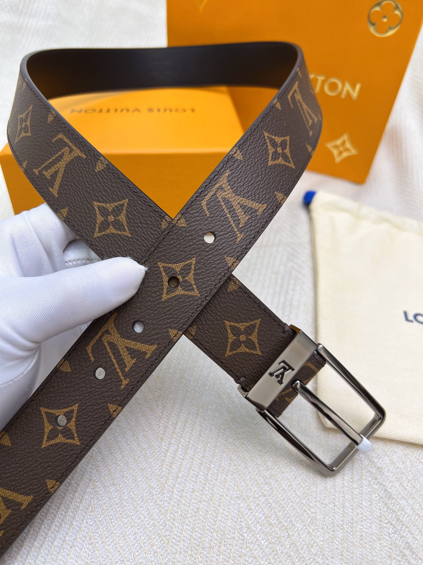 Belt-lv-26