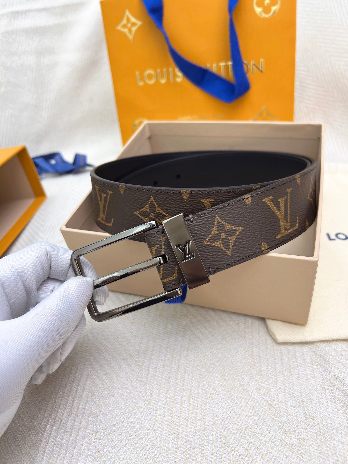 Belt-lv-26