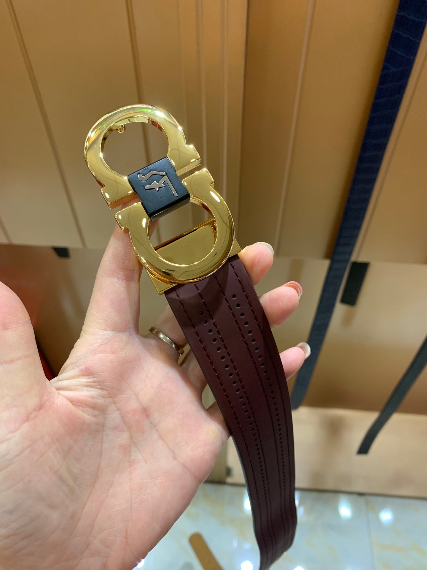 Belt-Ferragamo-03