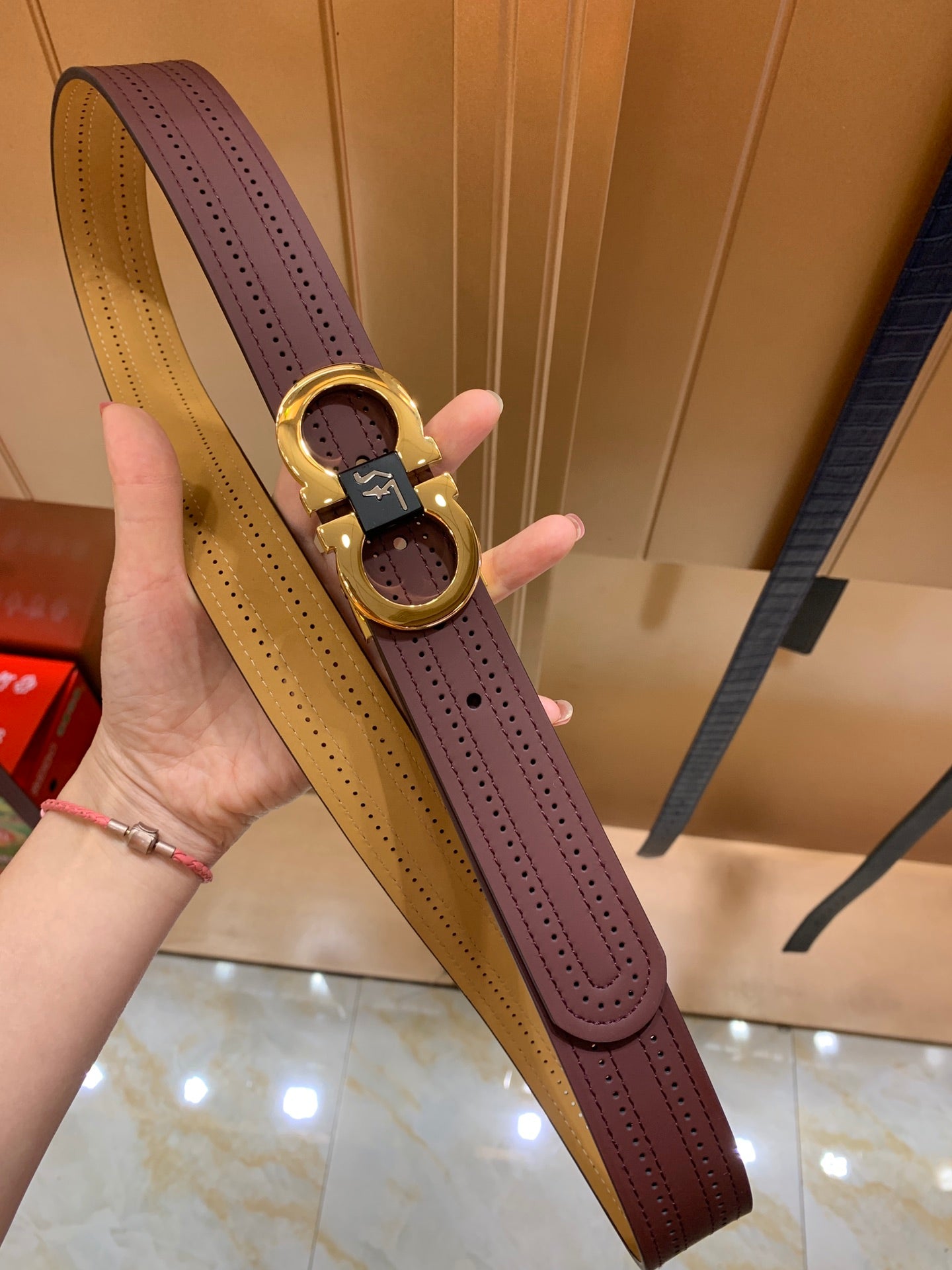 Belt-Ferragamo-03