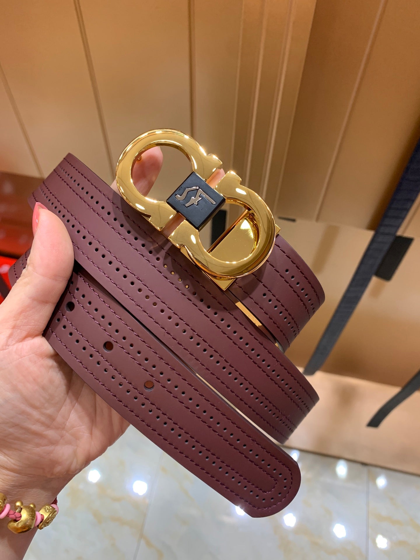 Belt-Ferragamo-03