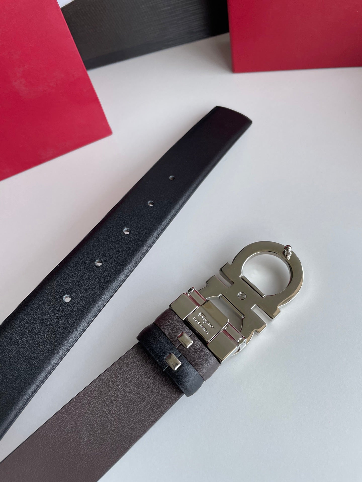 Belt-Ferragamo-05