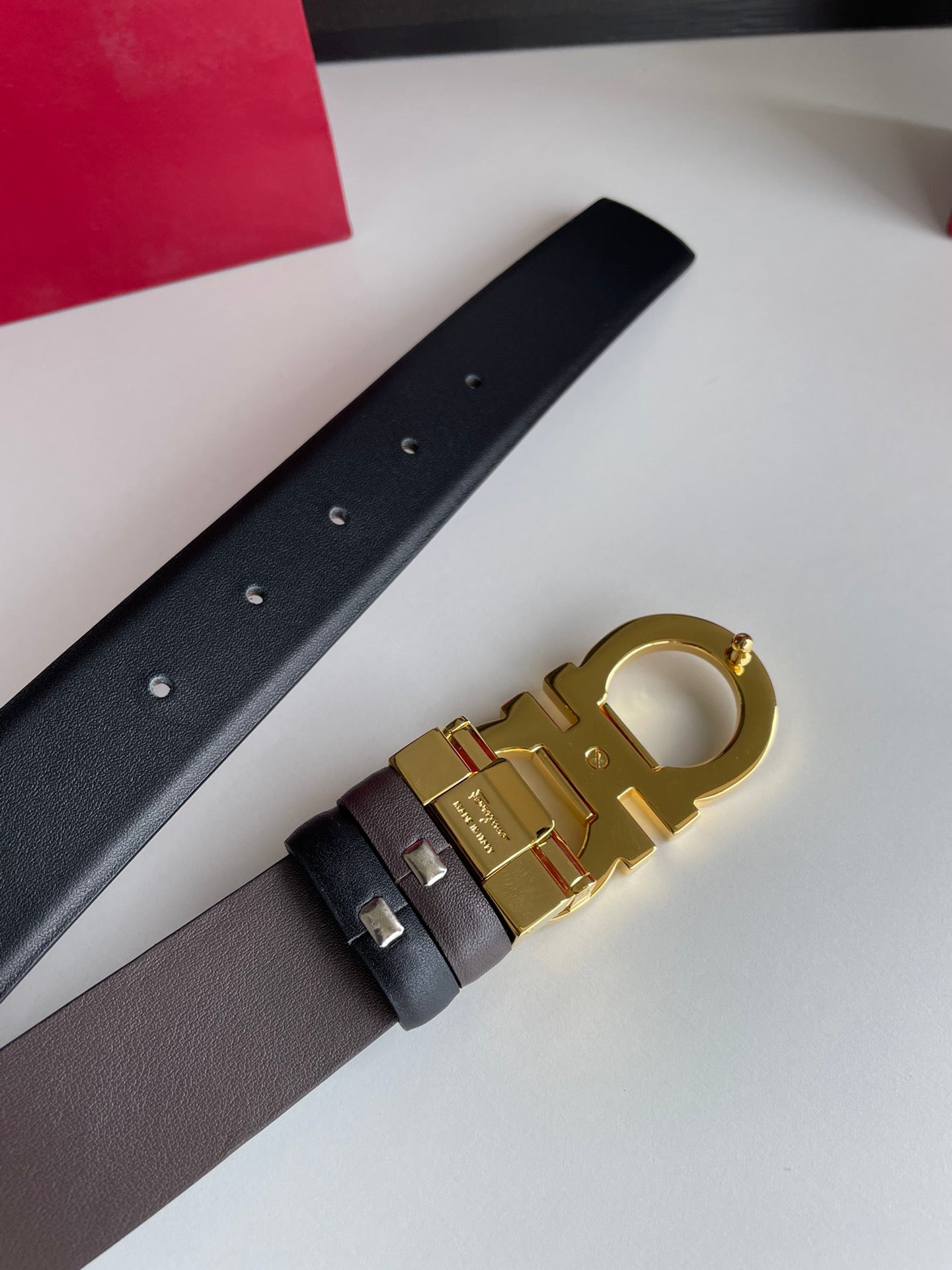 Belt-Ferragamo-05