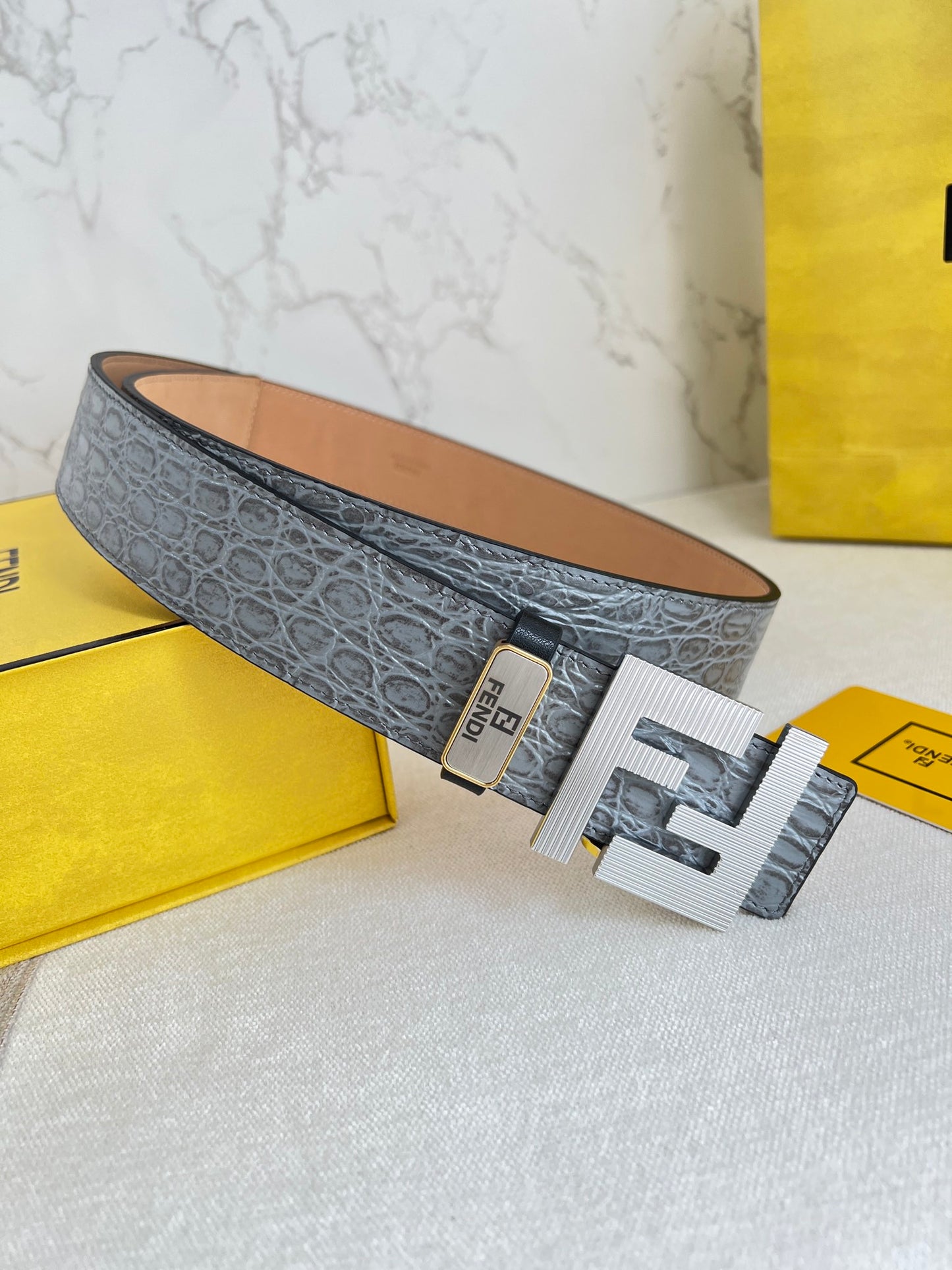 Belt-Fendi-01