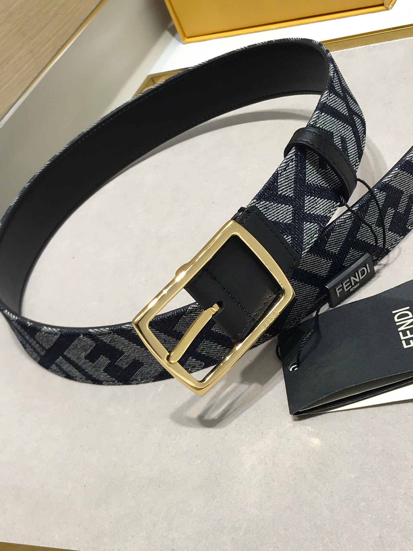 Belt-Fendi-11