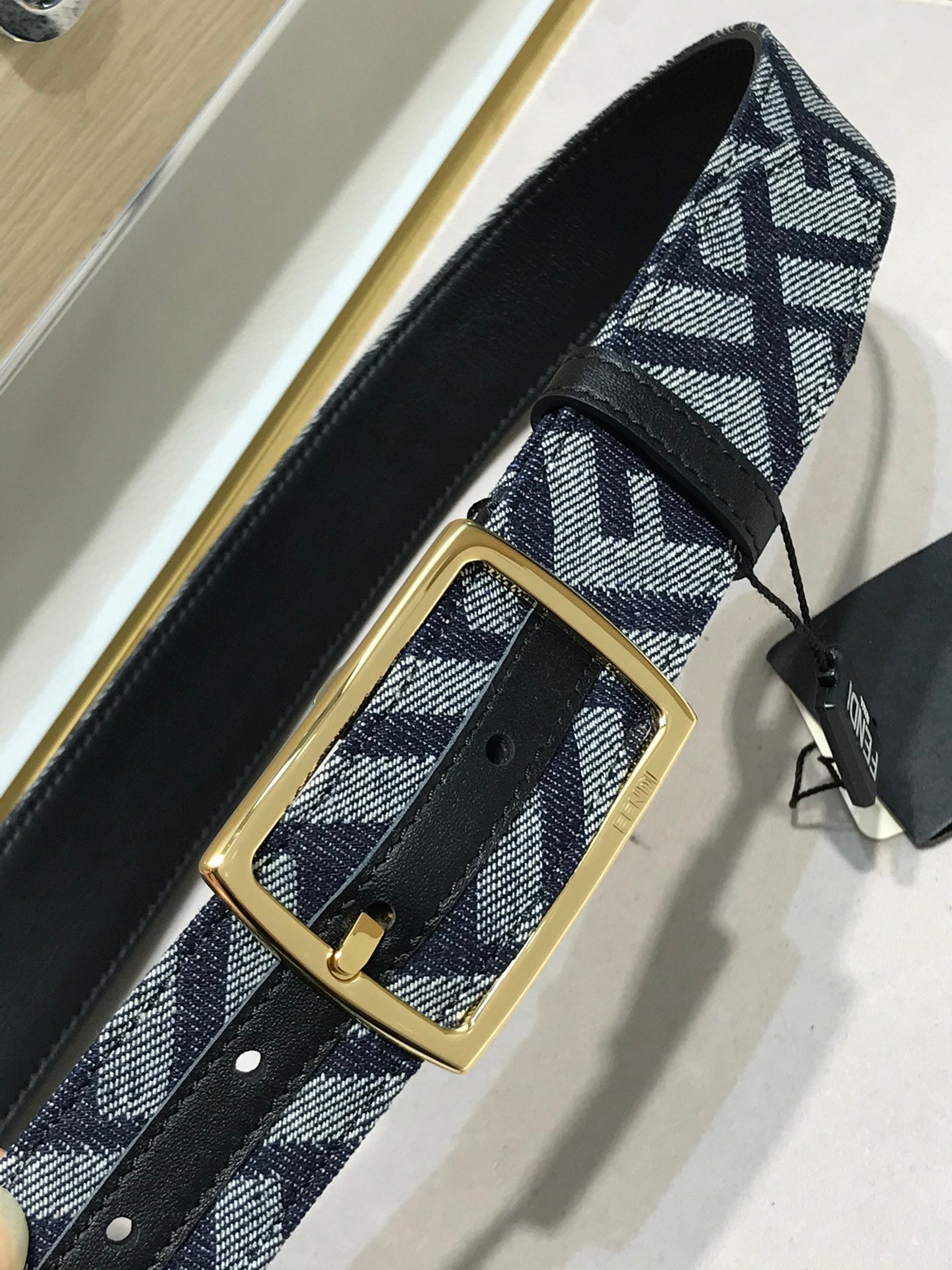 Belt-Fendi-11