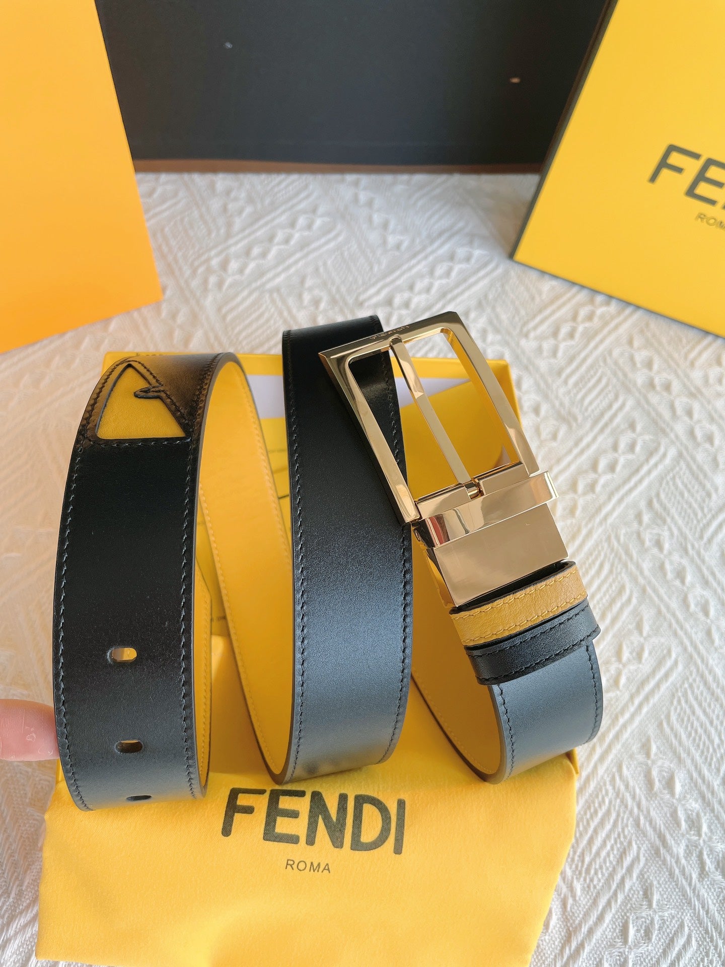 Belt-Fendi-12