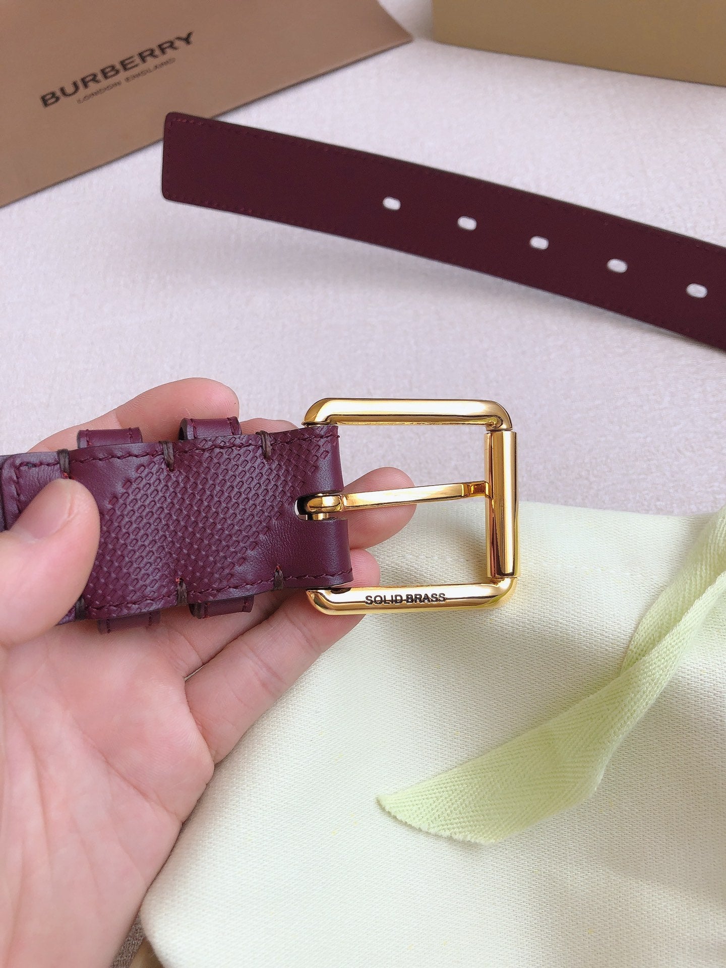 Belt-Burberry-01