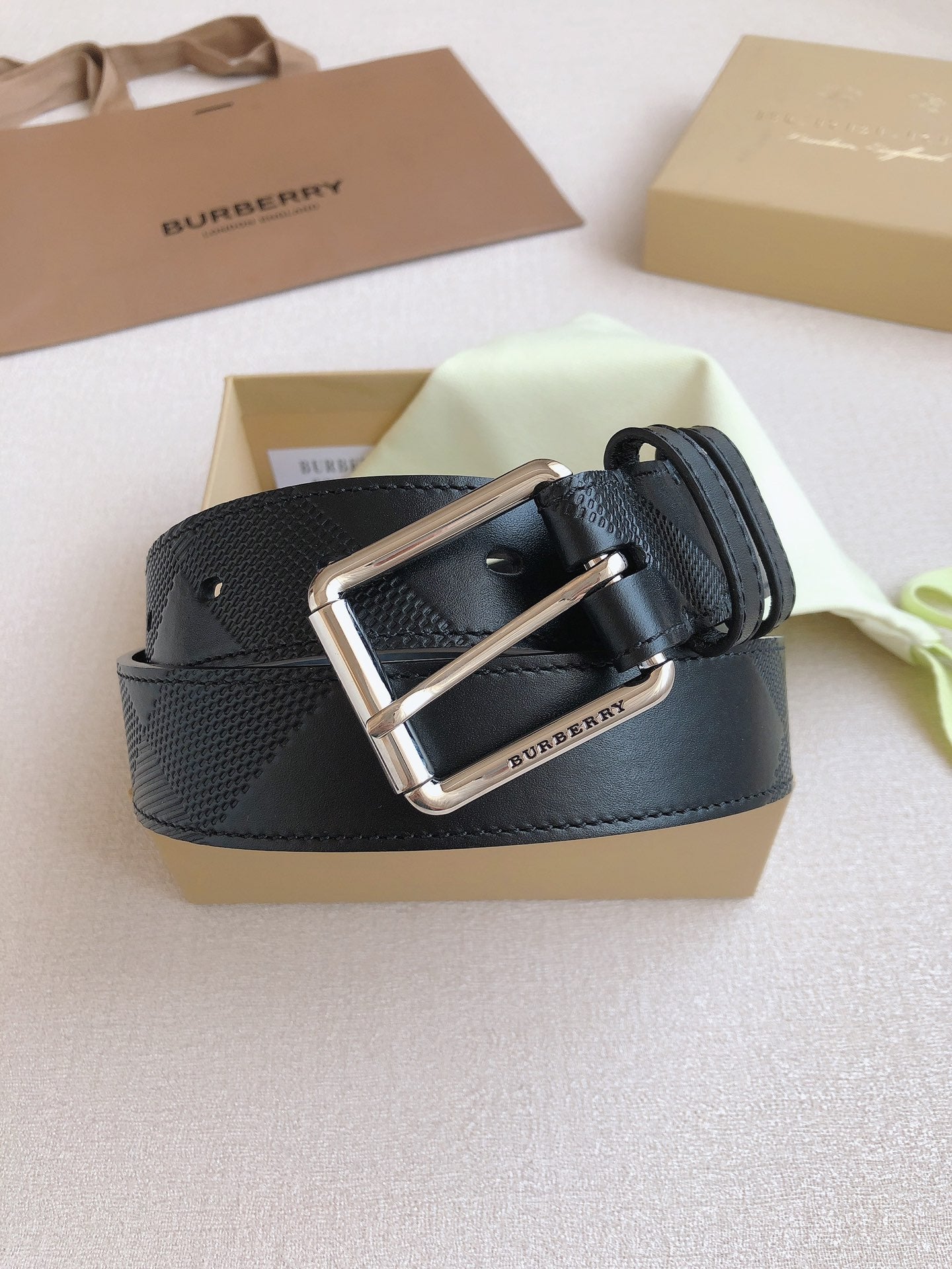 Belt-Burberry-01