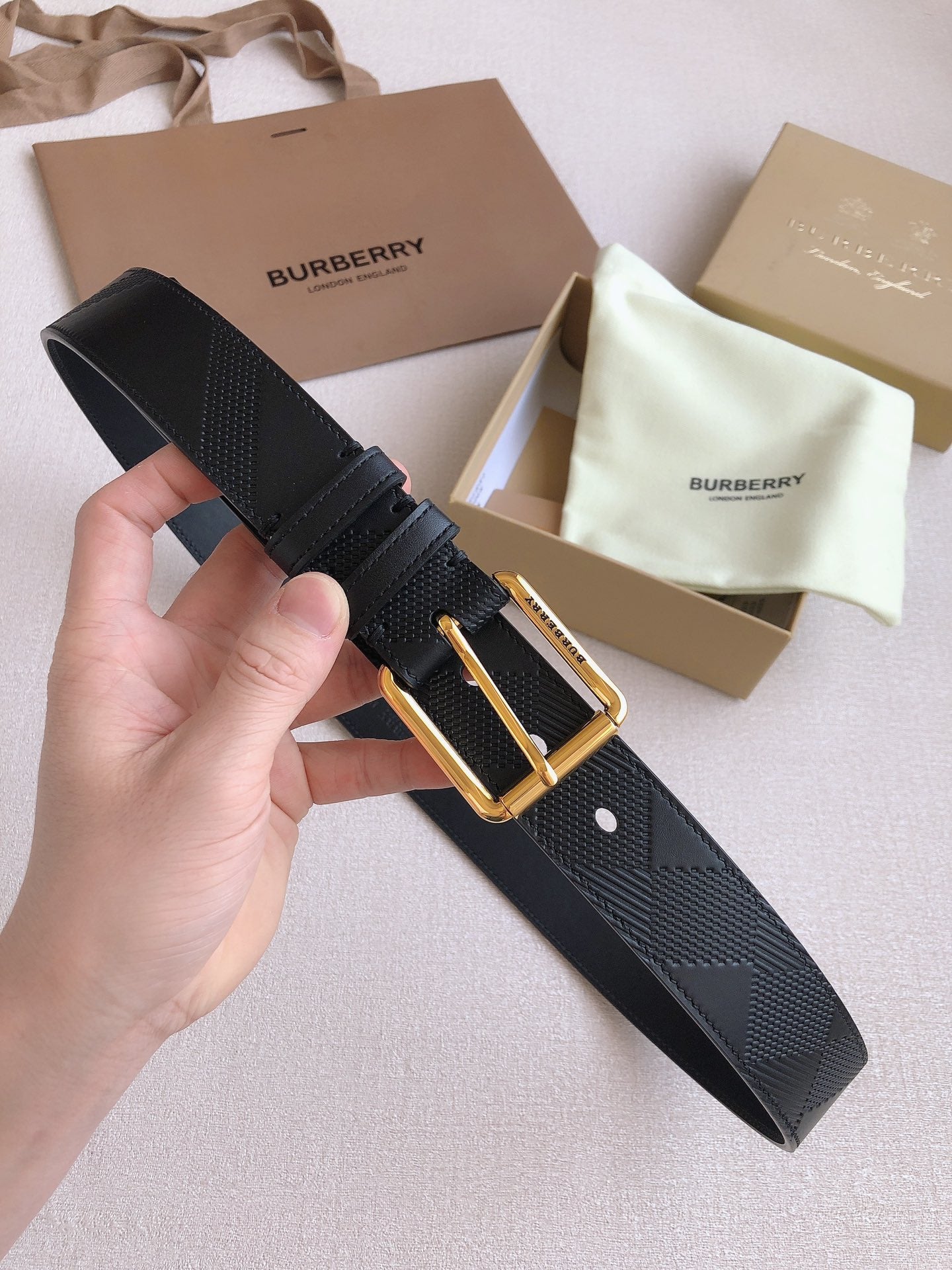 Belt-Burberry-01