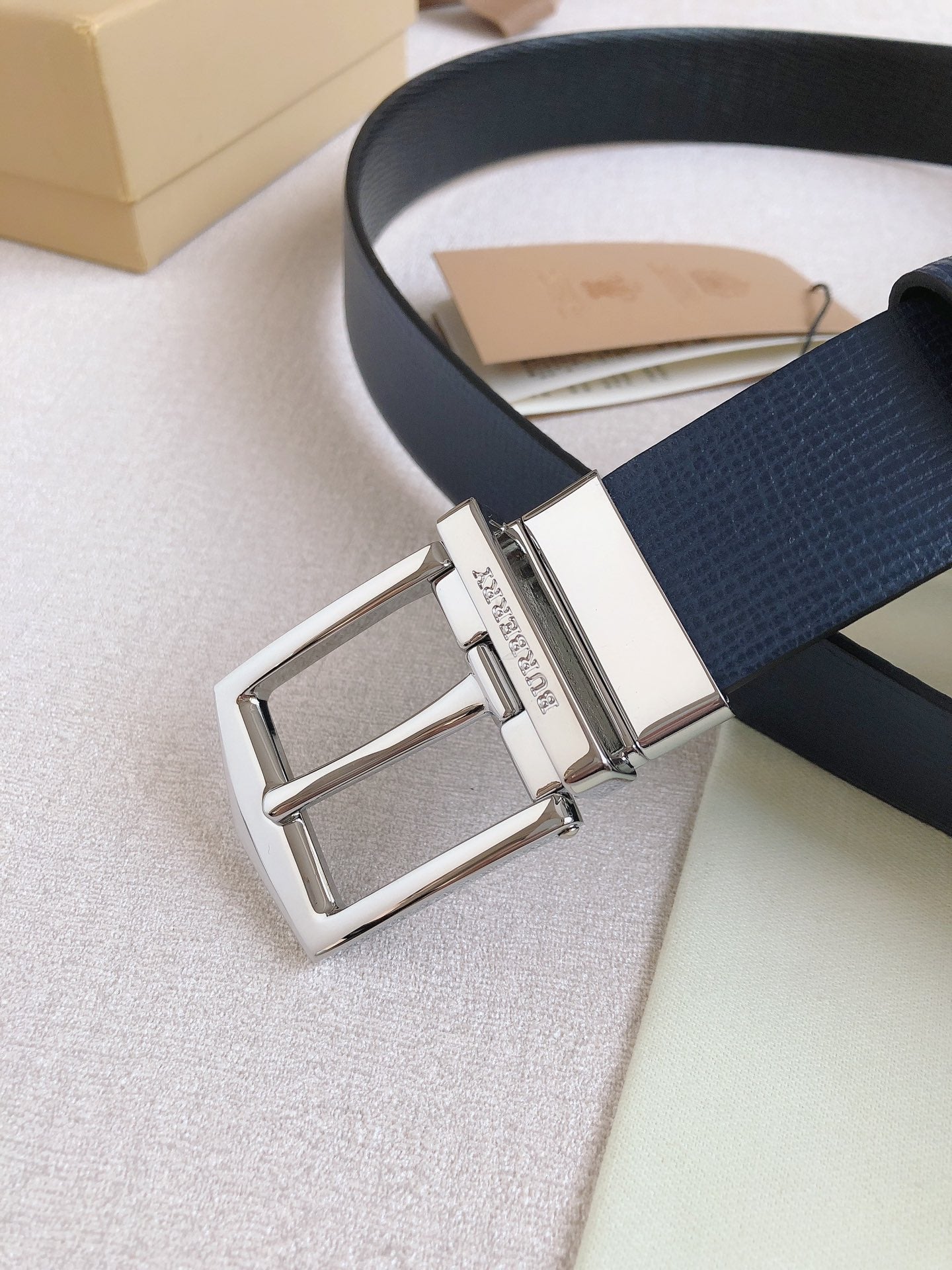 Belt-Burberry-01