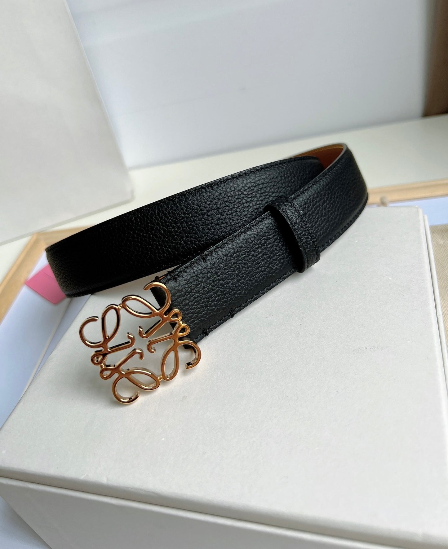 Belt-Loewe-01
