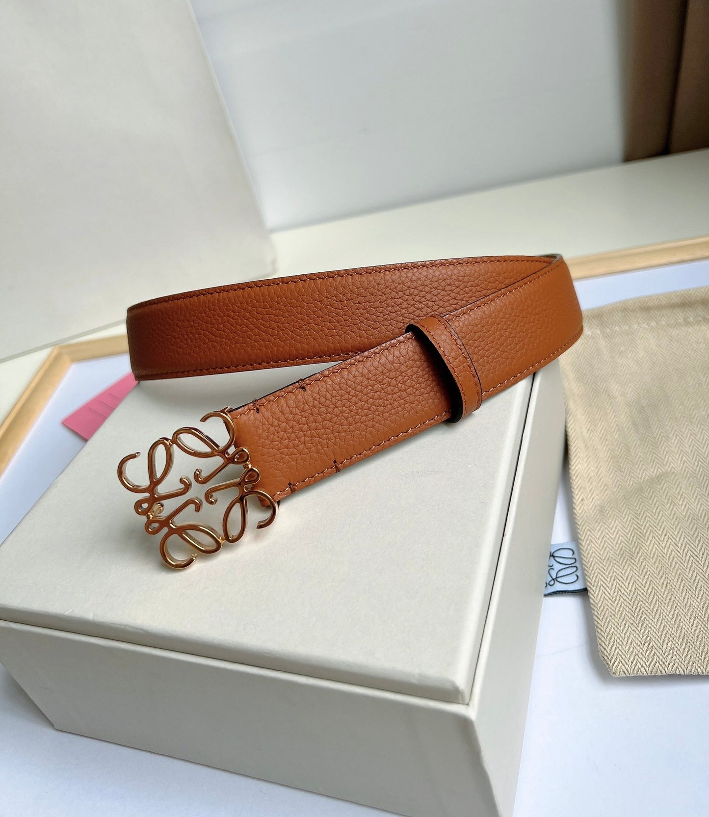 Belt-Loewe-02
