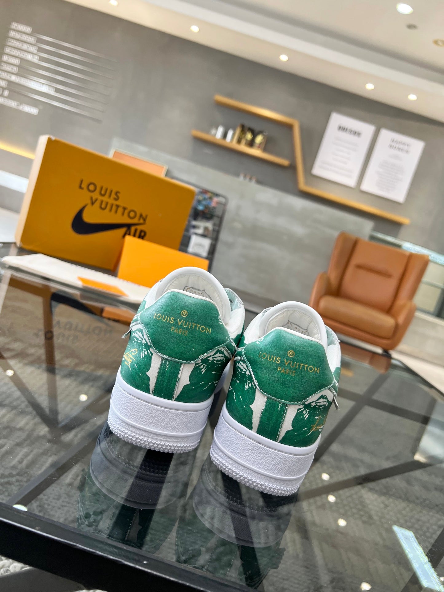 LV-101Shoes