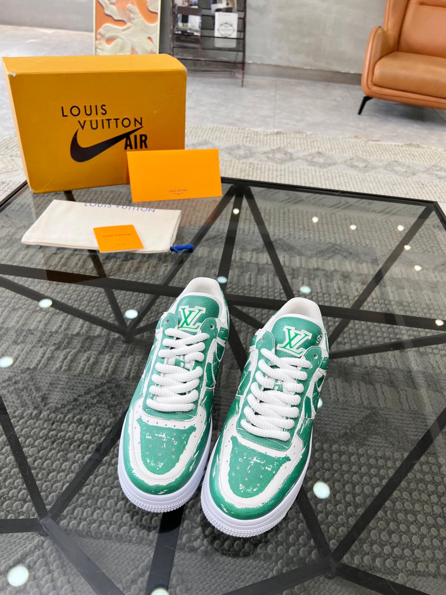 LV-101Shoes
