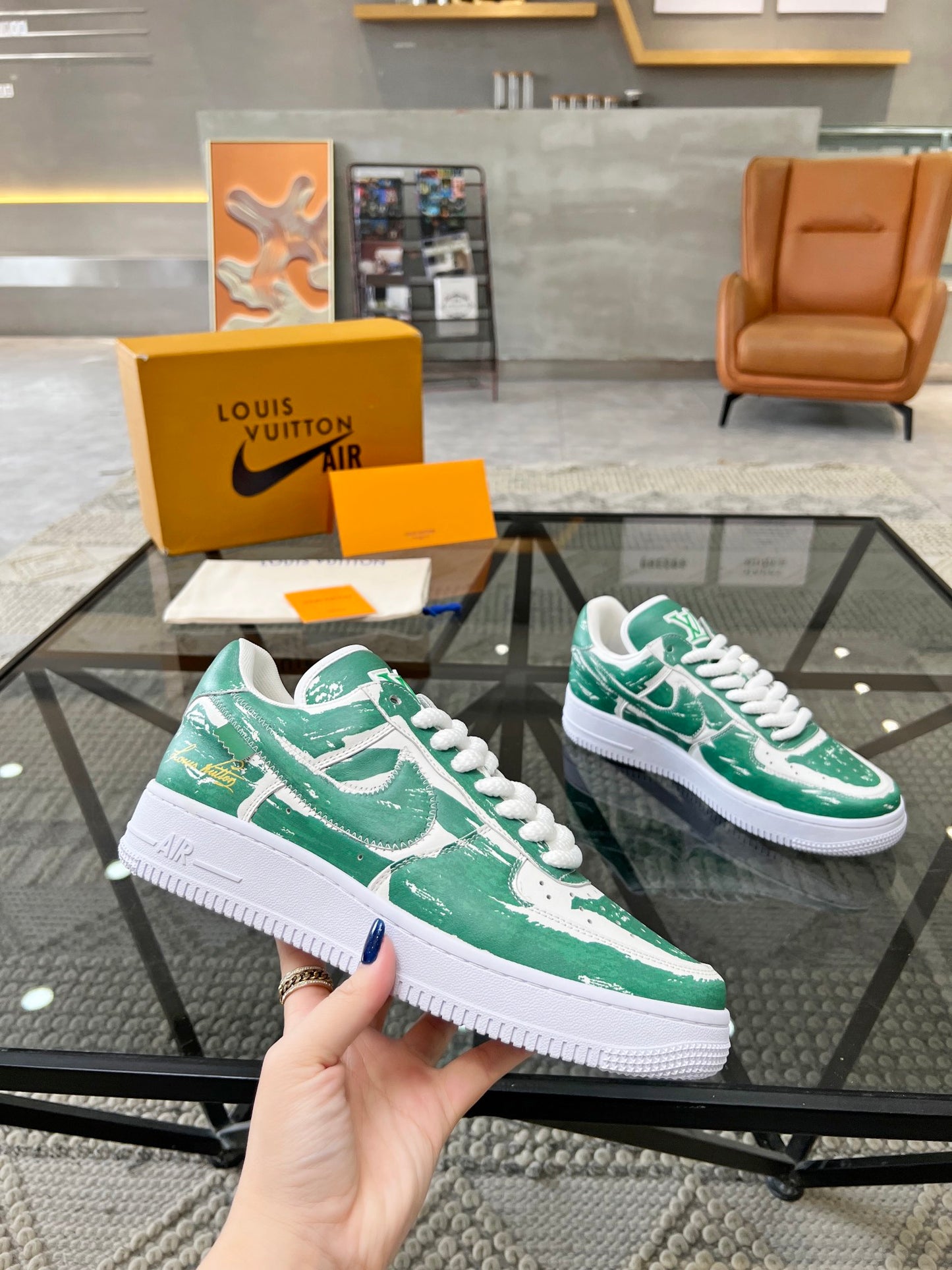 LV-101Shoes