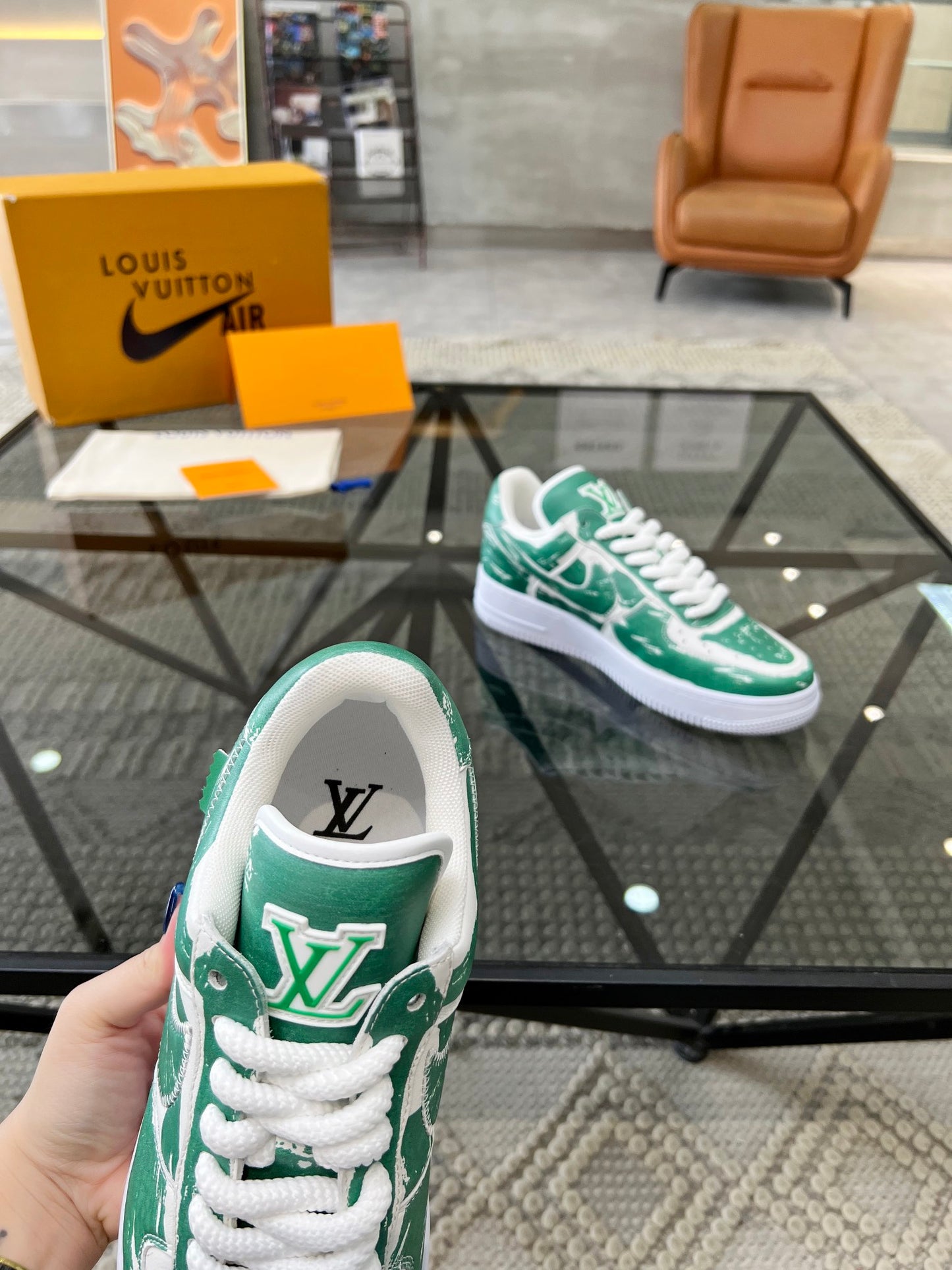 LV-101Shoes