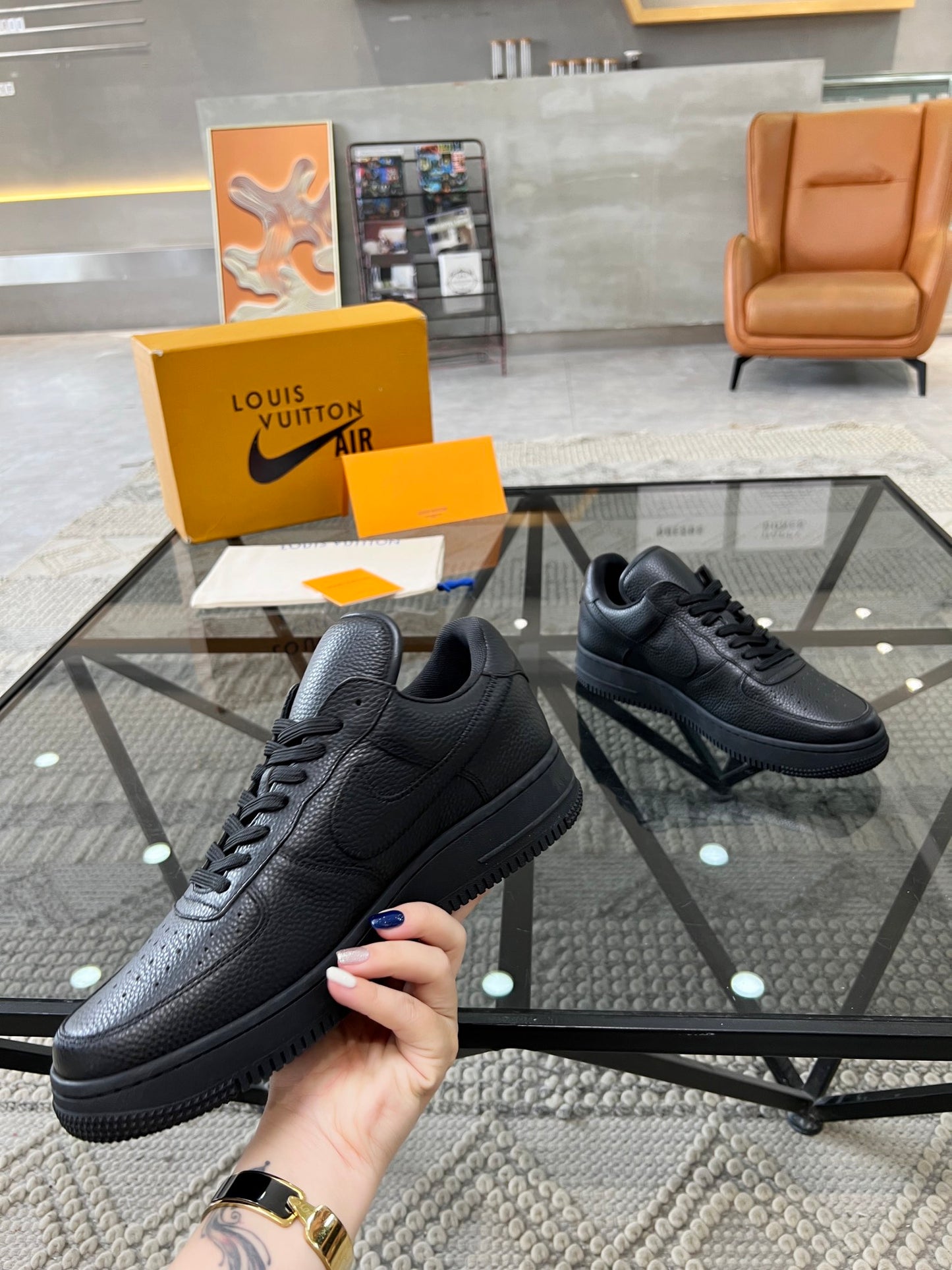 LV-105shoes