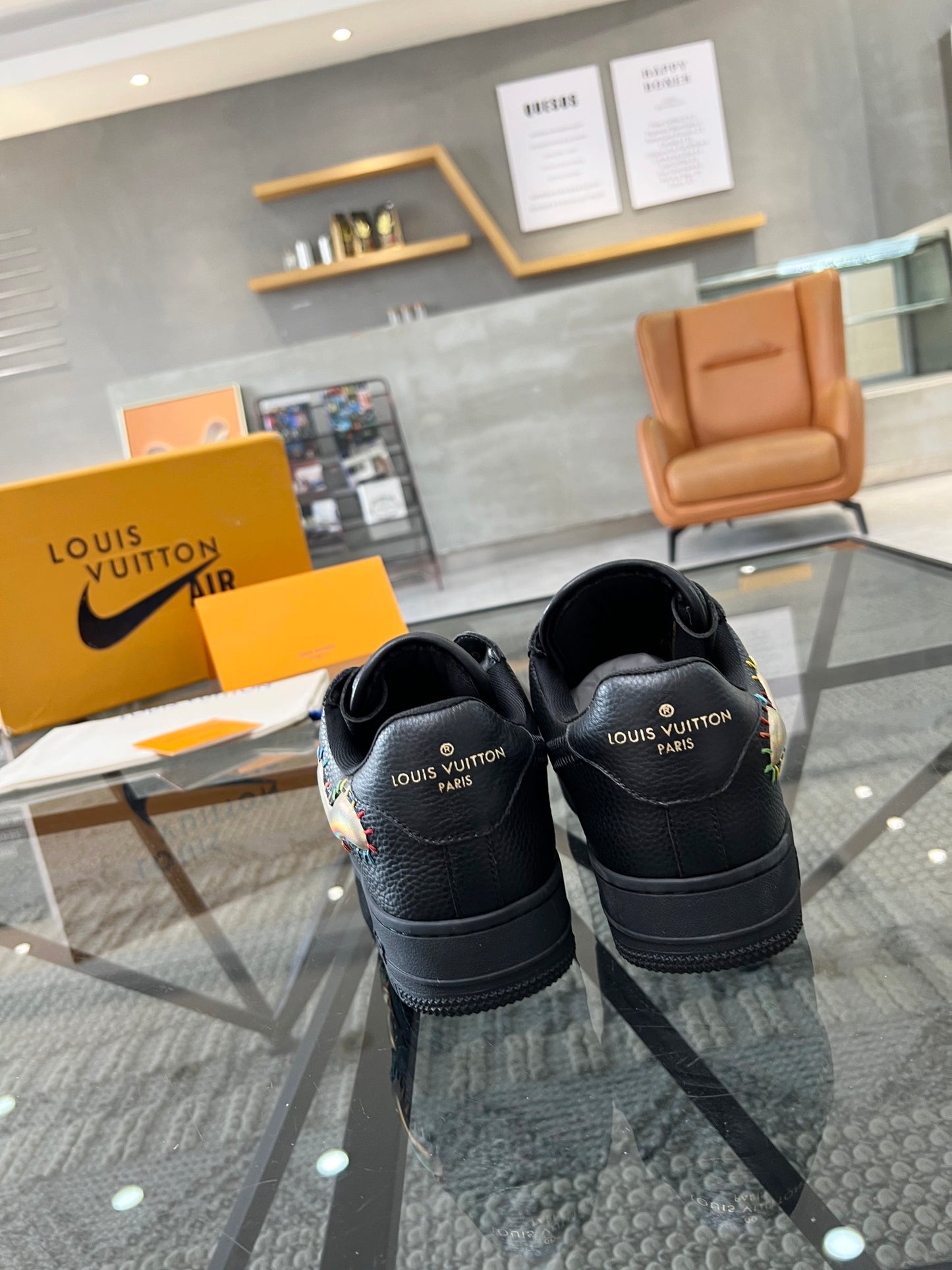 LV-105shoes