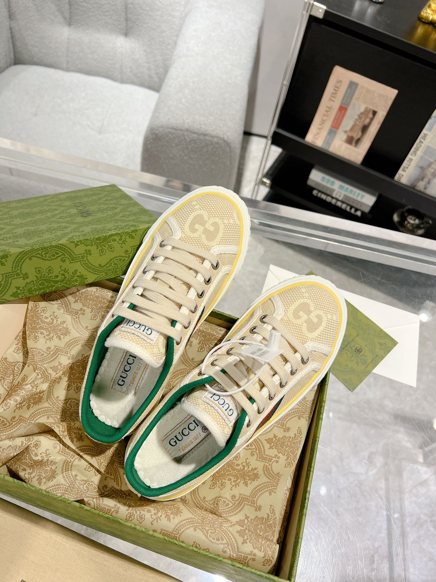 Gucci-010Shoes