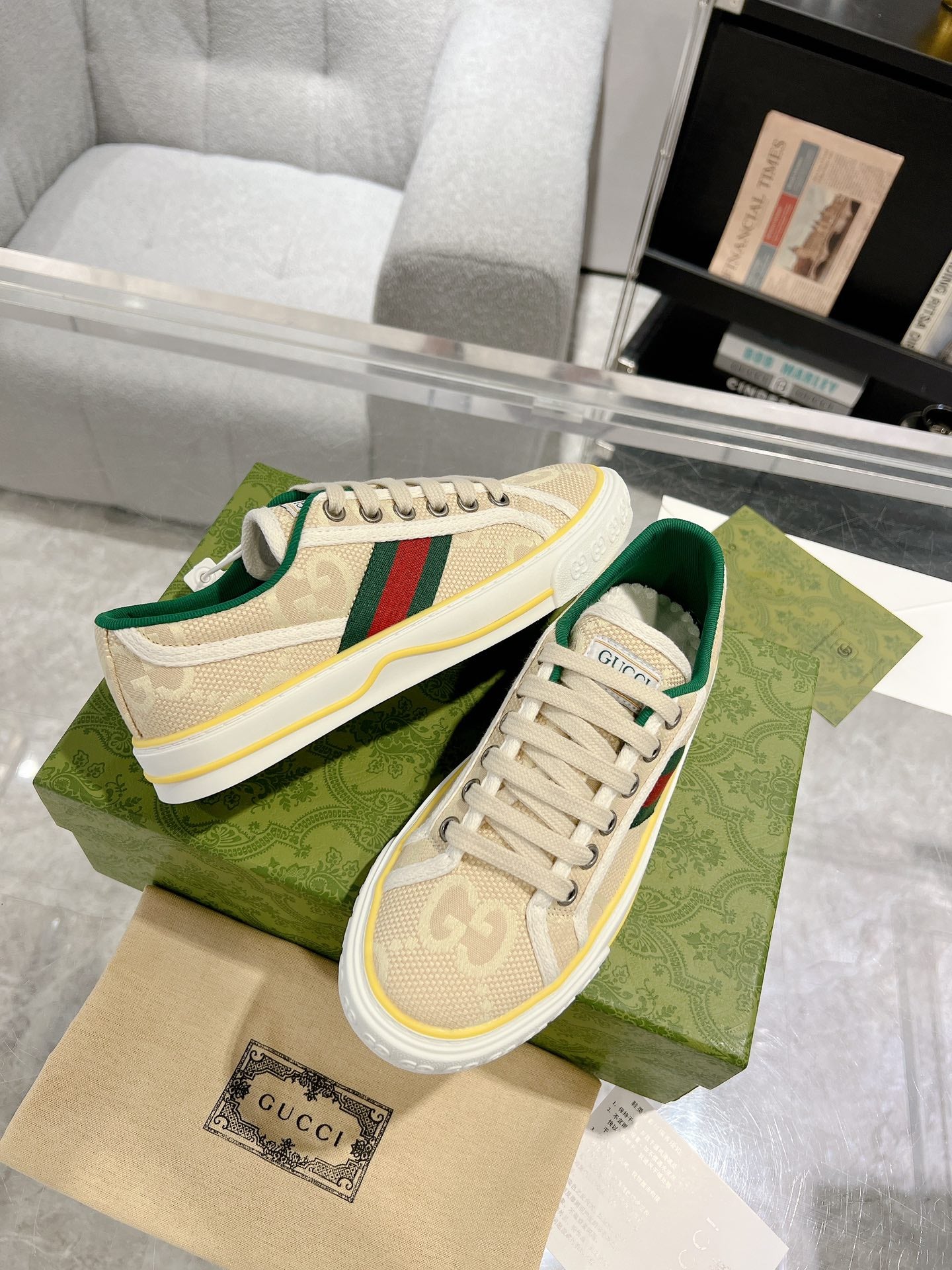 Gucci-010Shoes