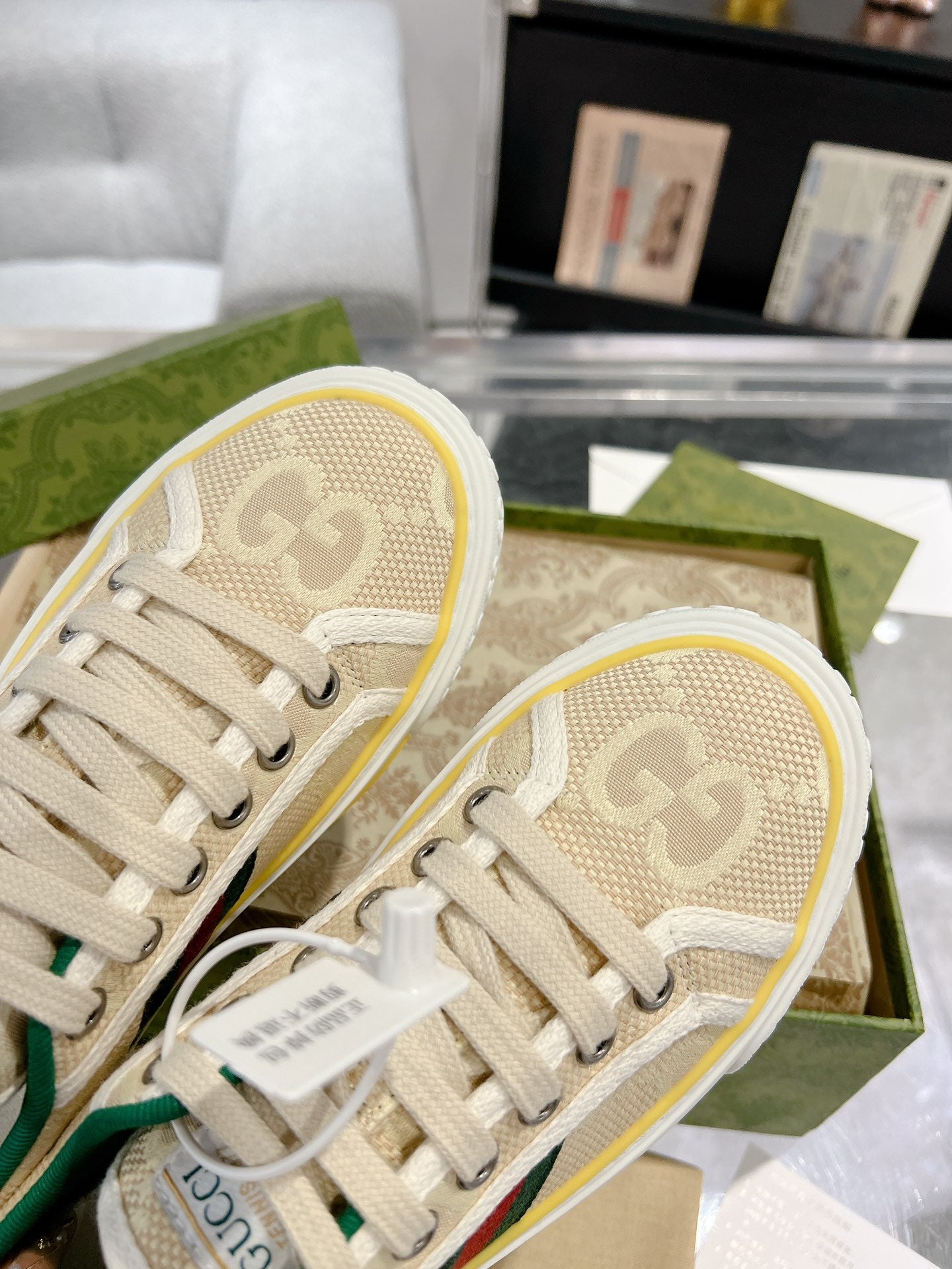 Gucci-010Shoes