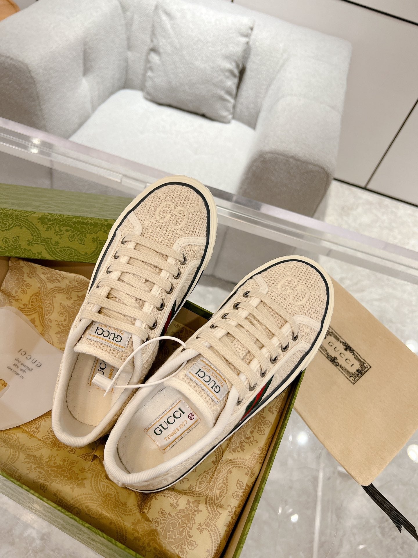 Gucci-012Shoes