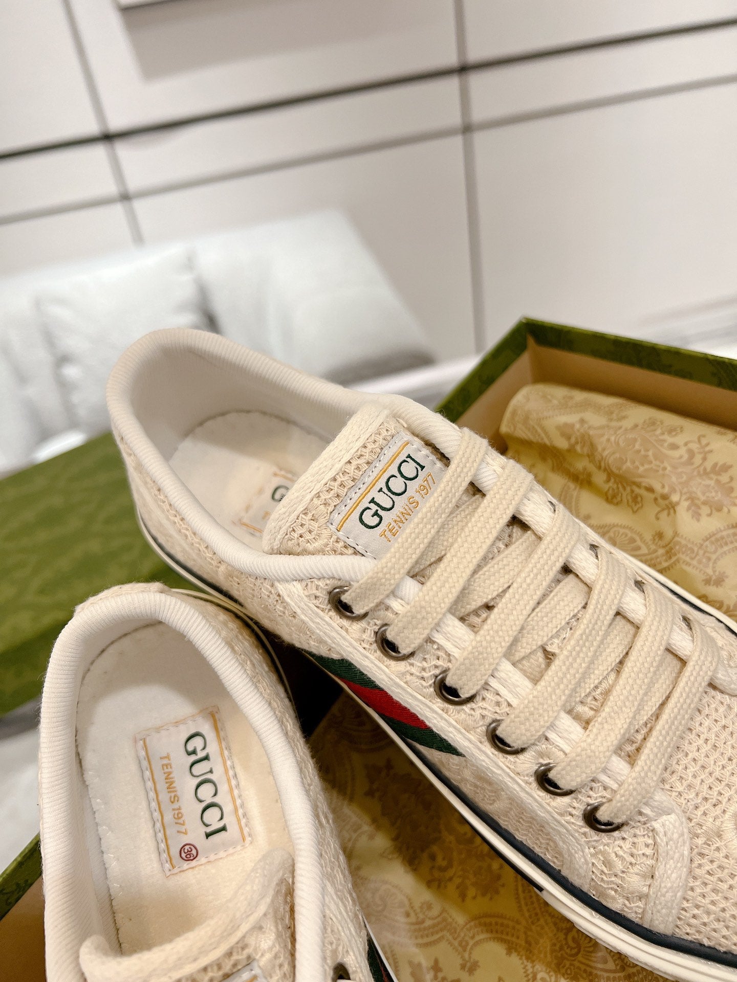 Gucci-012Shoes