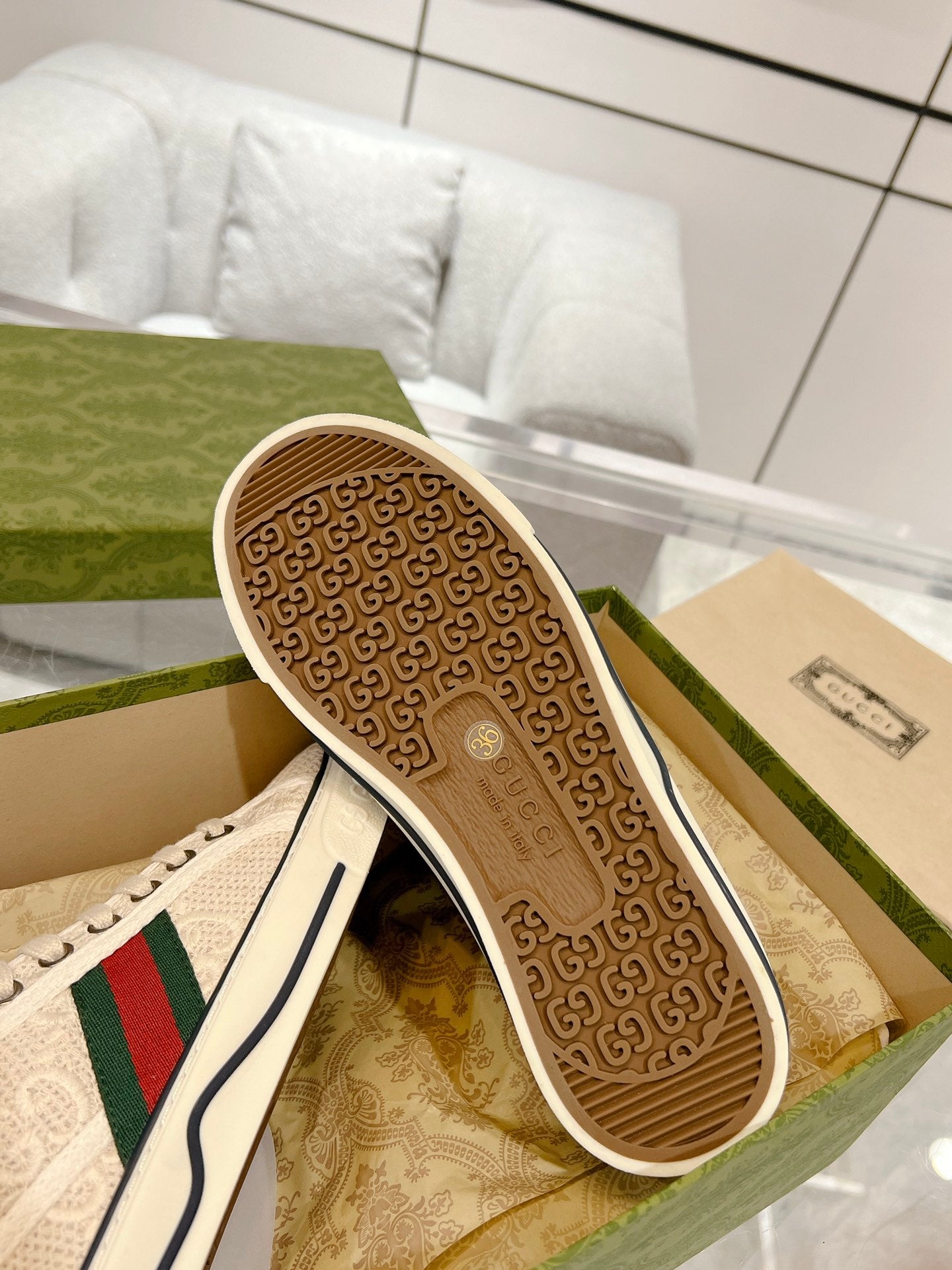 Gucci-012Shoes
