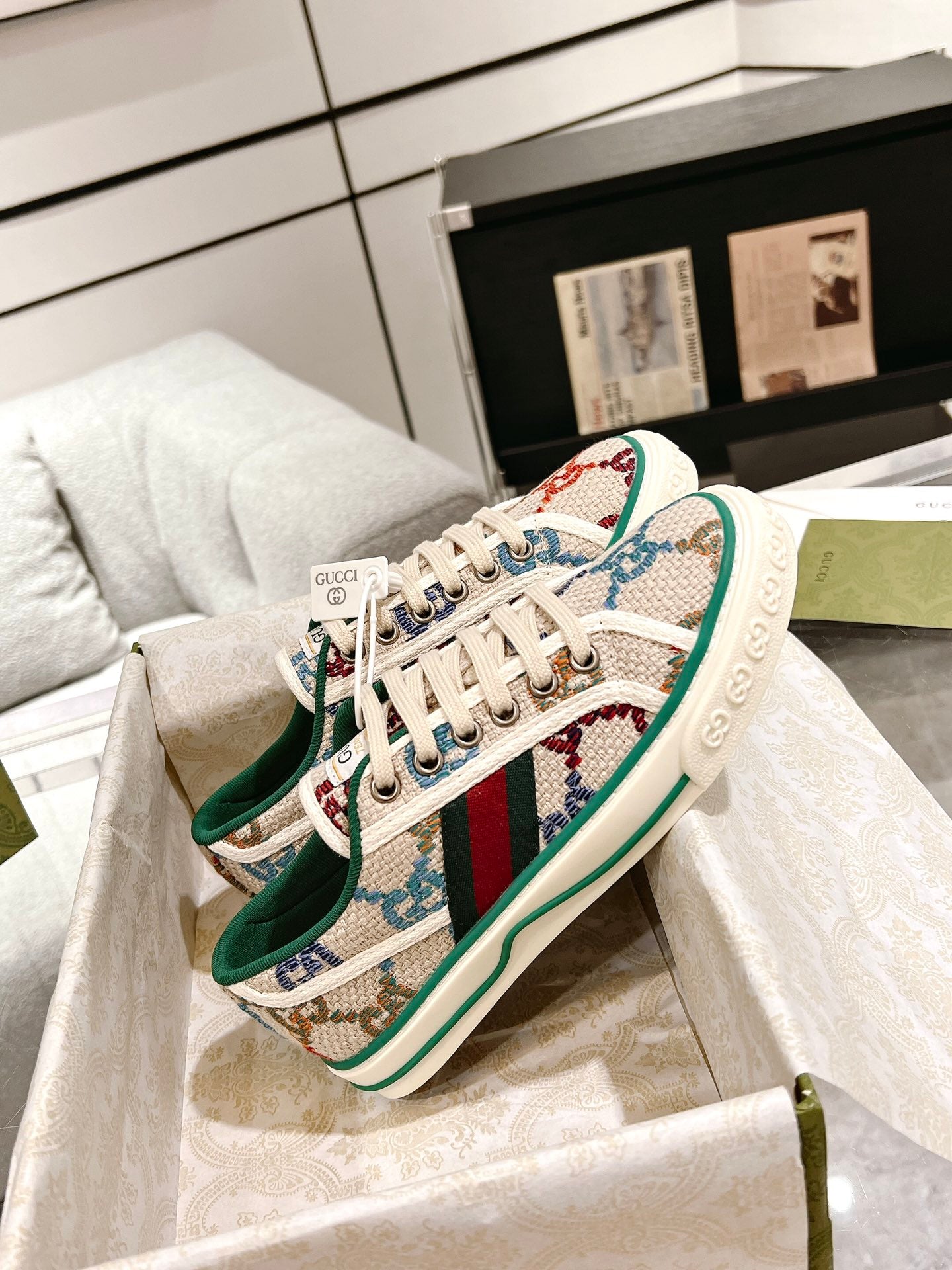Gucci-013Shoes