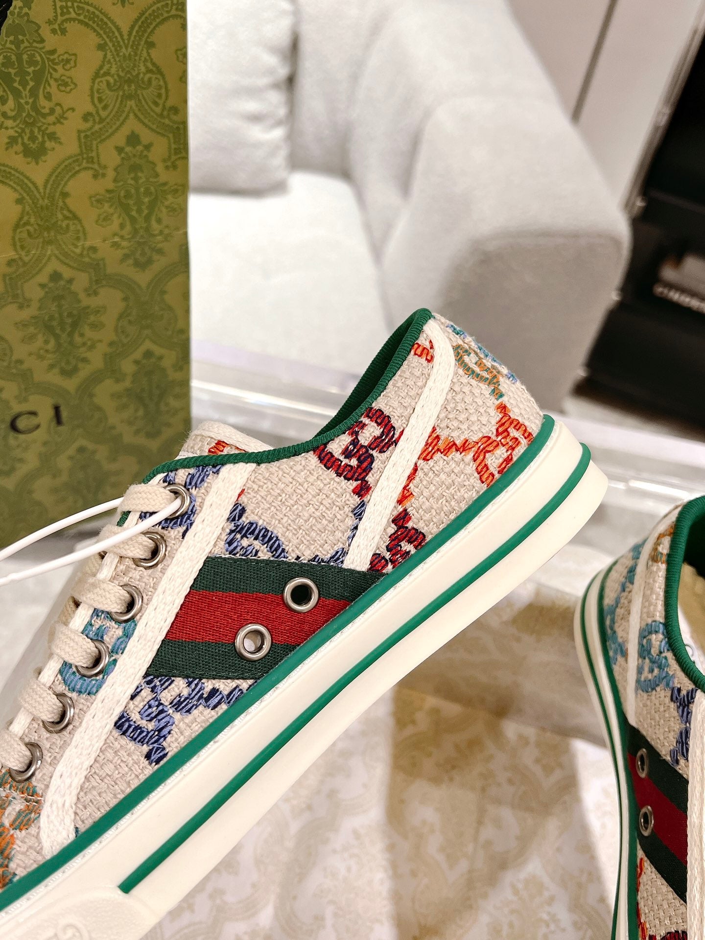 Gucci-013Shoes