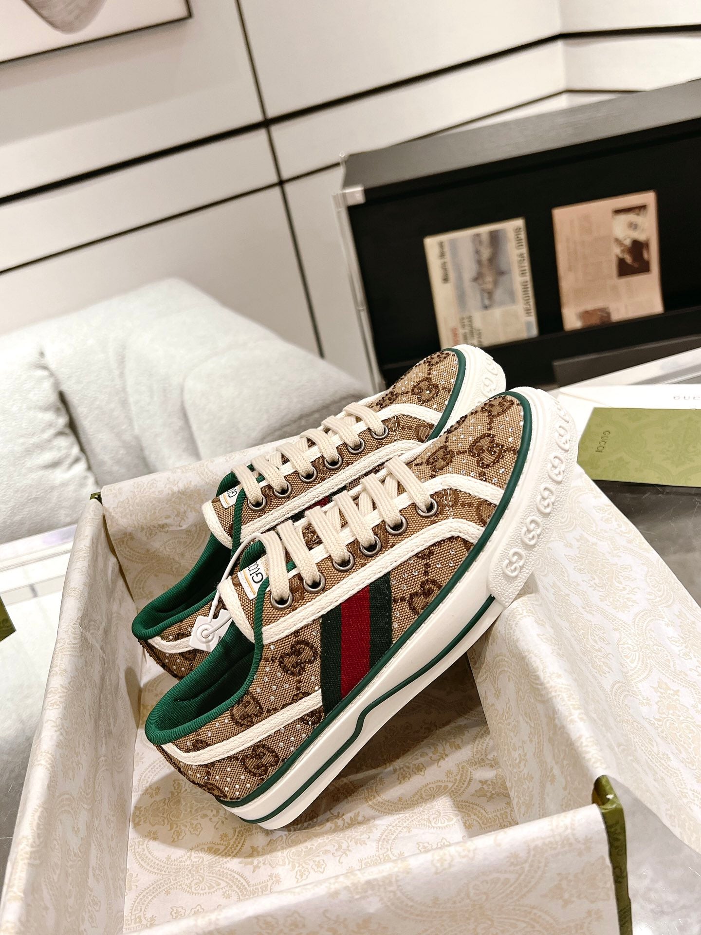 Gucci-011Shoes