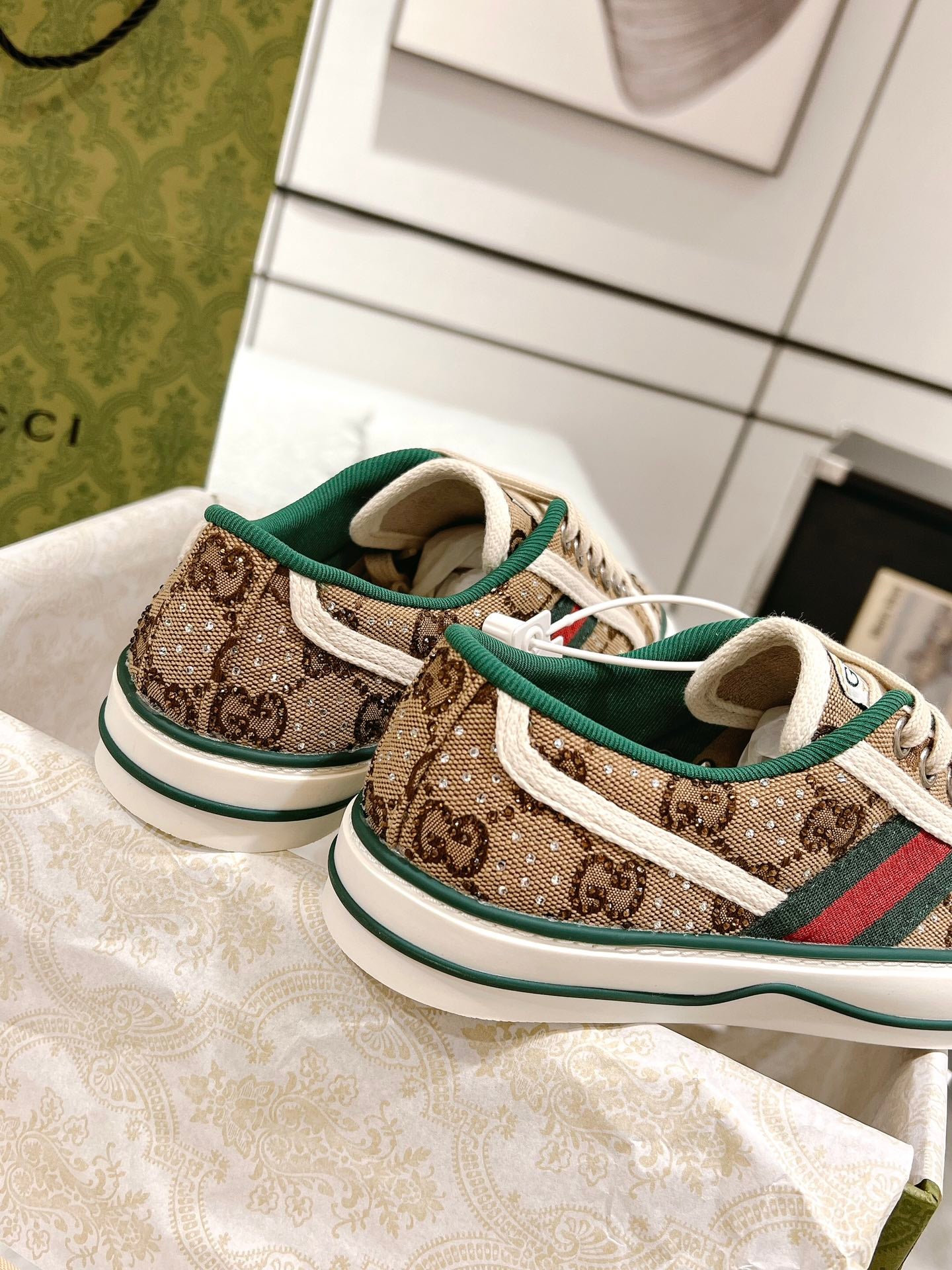 Gucci-011Shoes