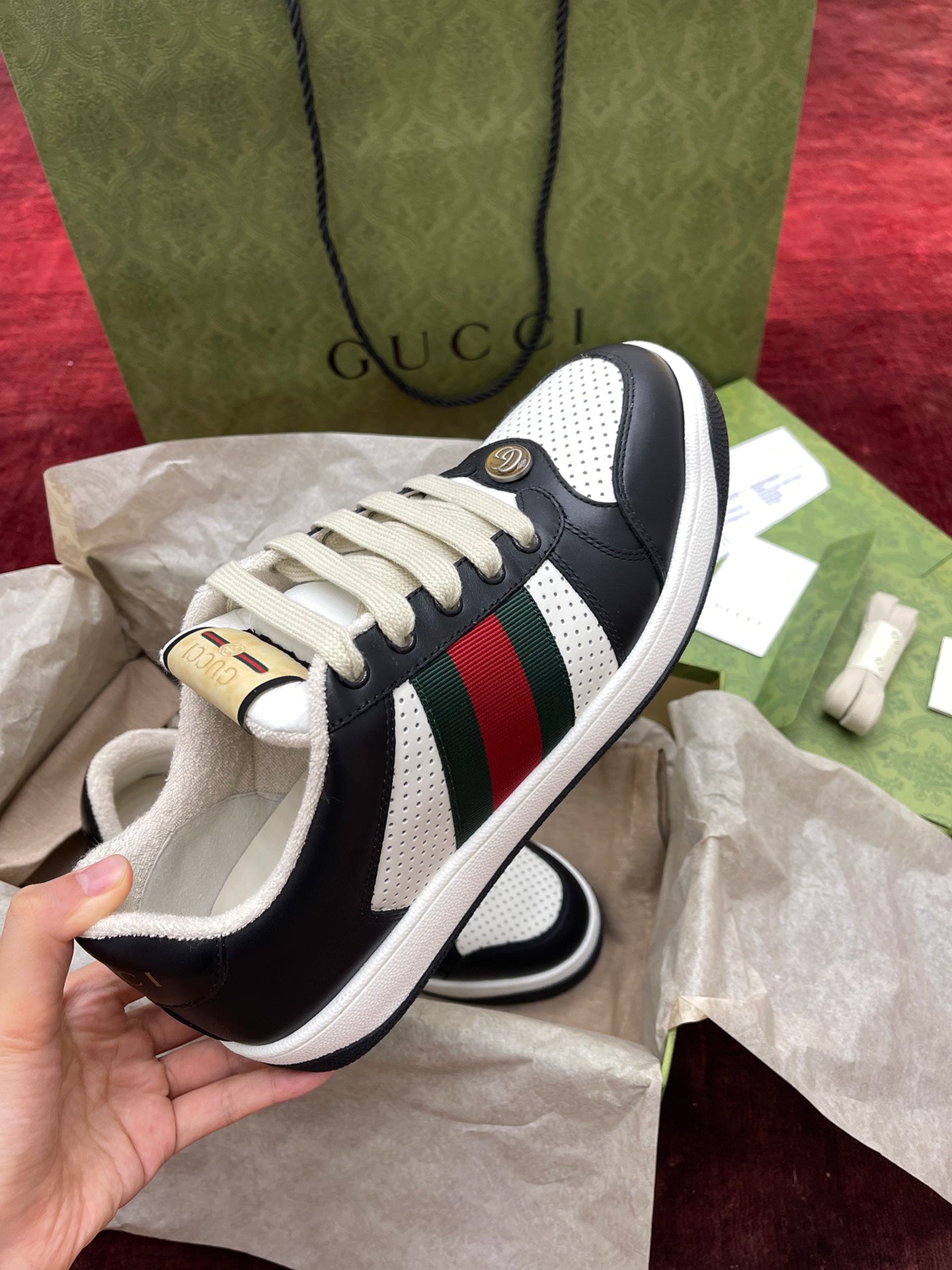 Gucci-014Shoes