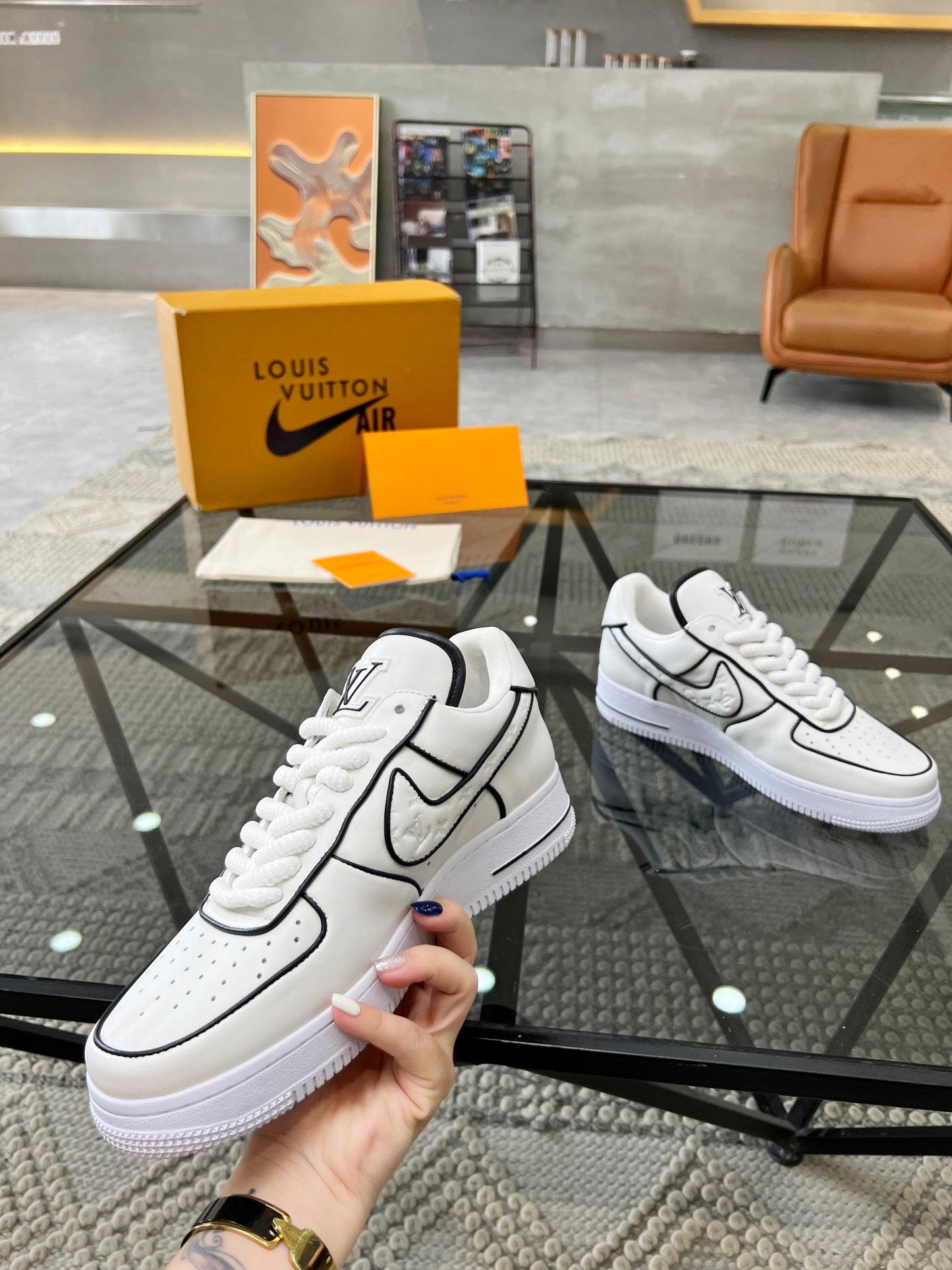 LV-106shoes
