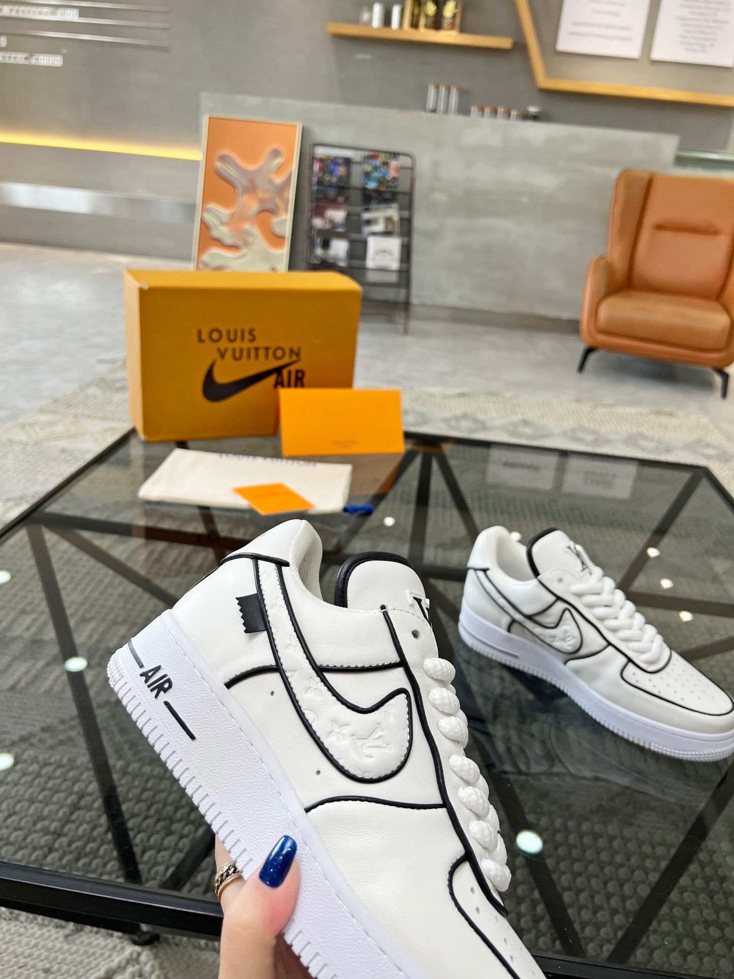 LV-106shoes