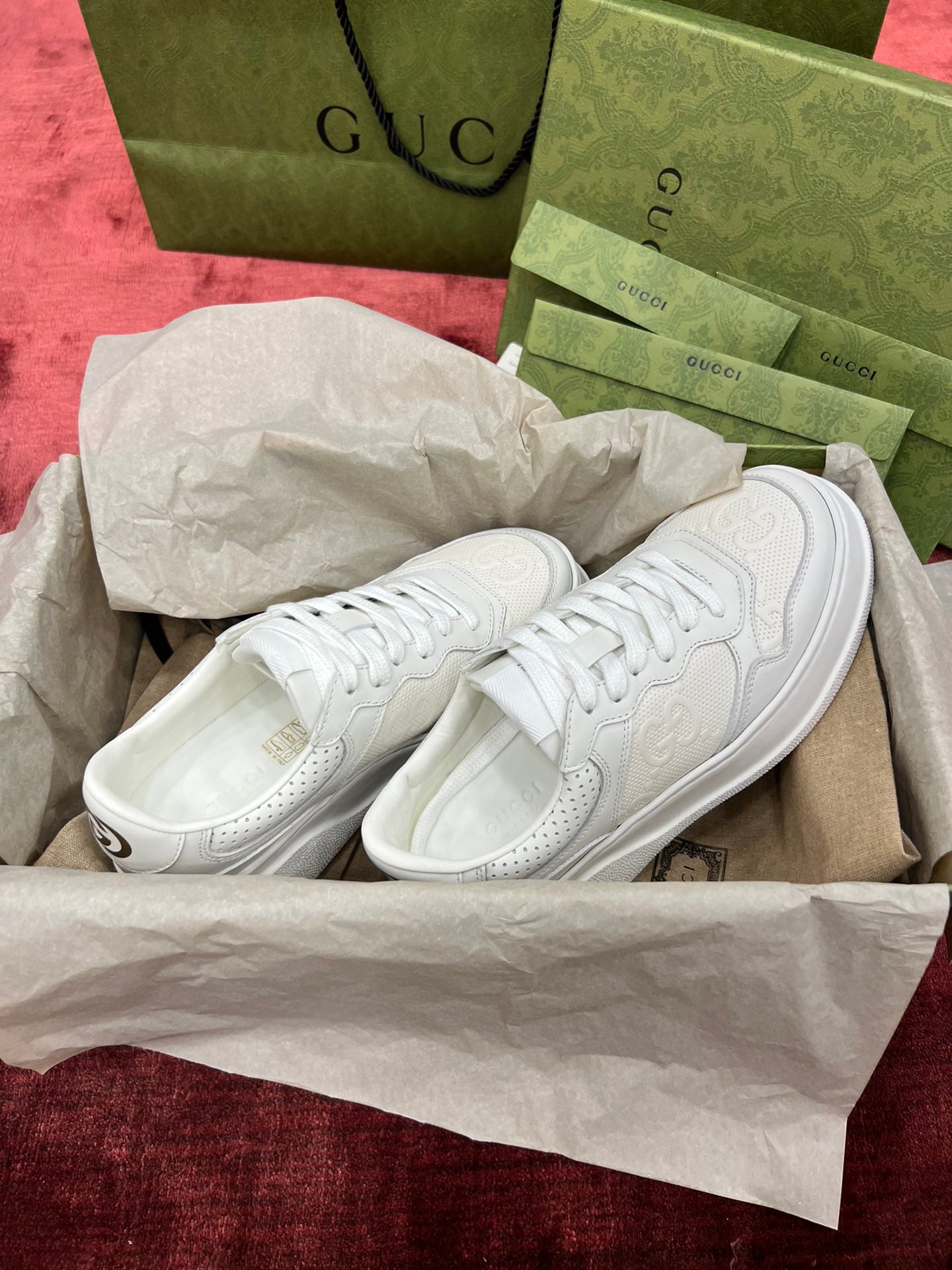 Gucci-024Shoes